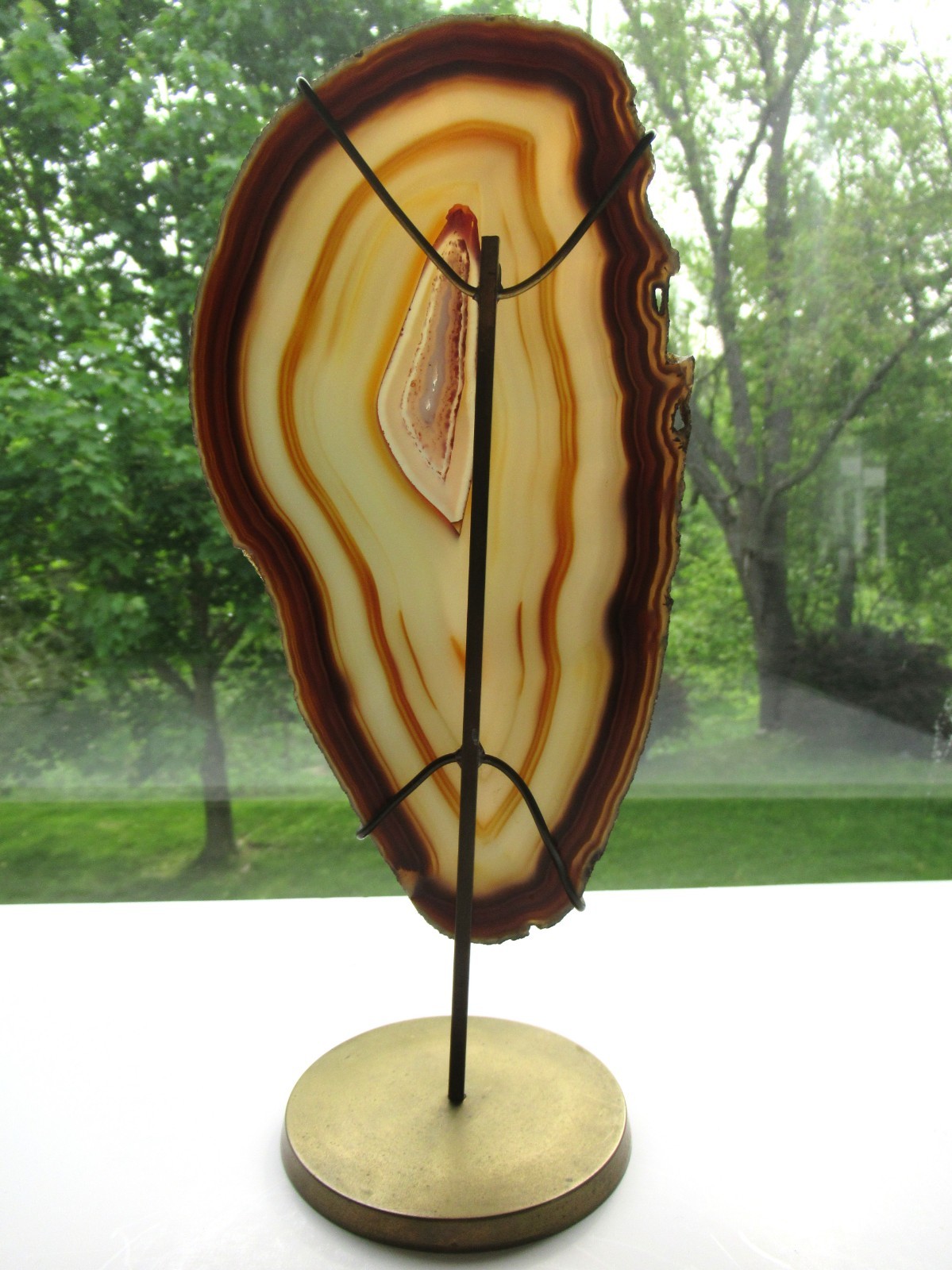 Vintage 10″ Tall Agate Slice on Brass Stand, Marked India, Stone Display Piece