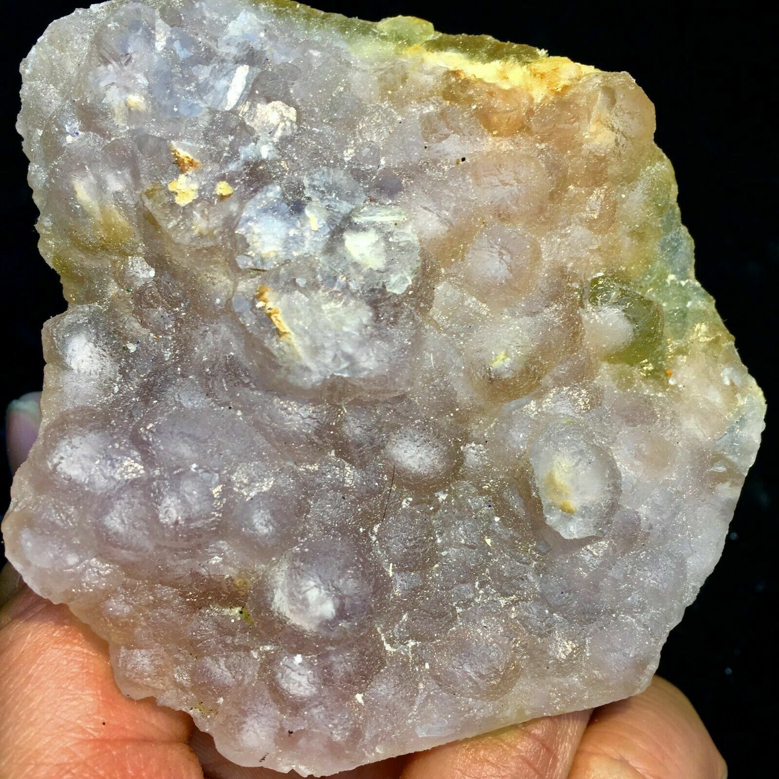 200g Natural Shiny Pyrite Based on the Purple Spherical Fluorite Crystal