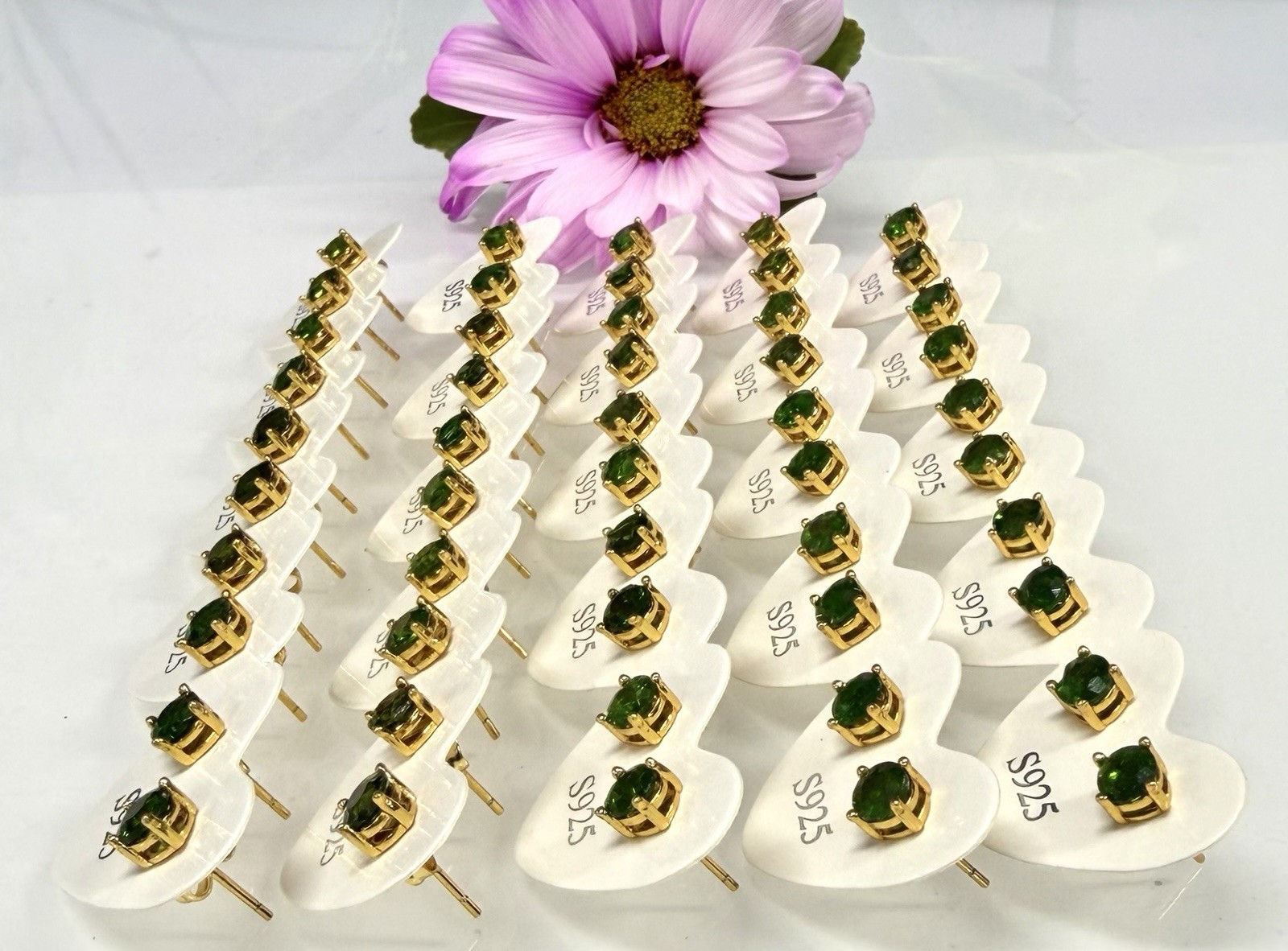 Wholesale 5 Pairs Natural Diopside Stud Earring 5mm