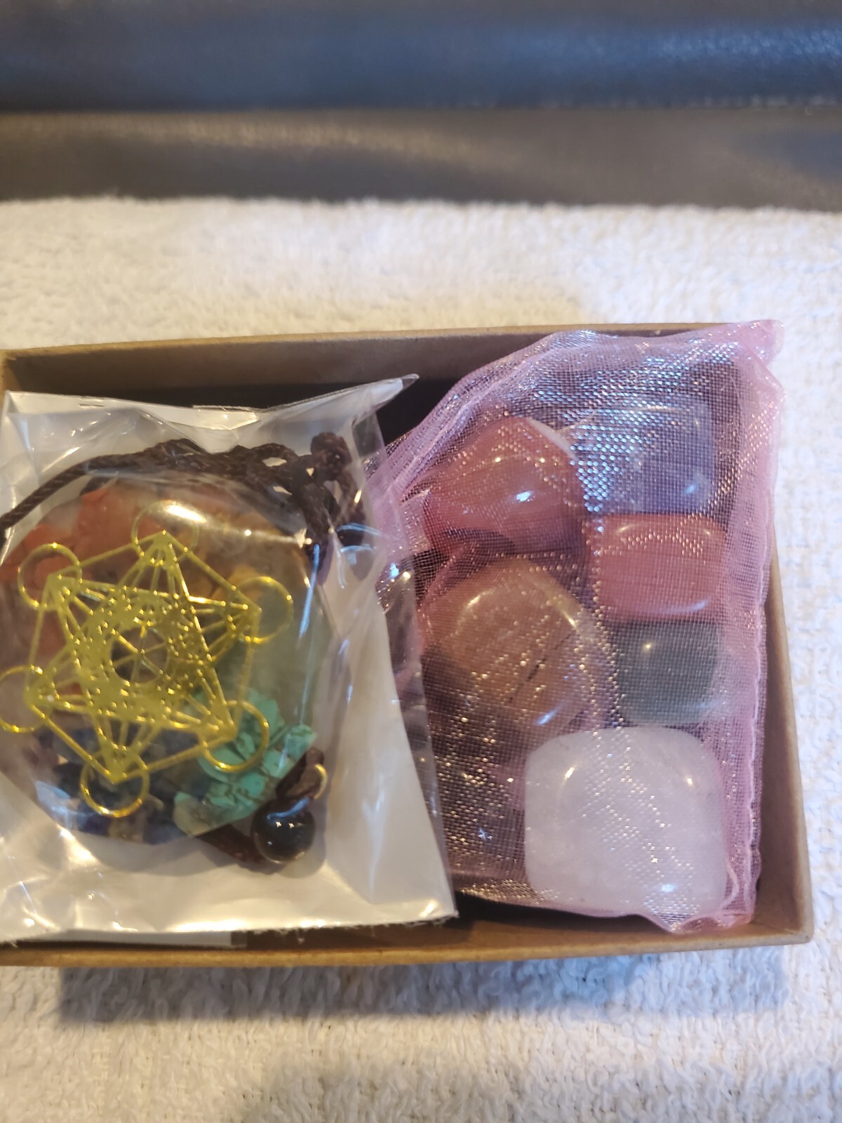 7 Chakra Natural Tumbled Stone Mineral Crushed Gem Resin Pendant Set W/ Gift Box