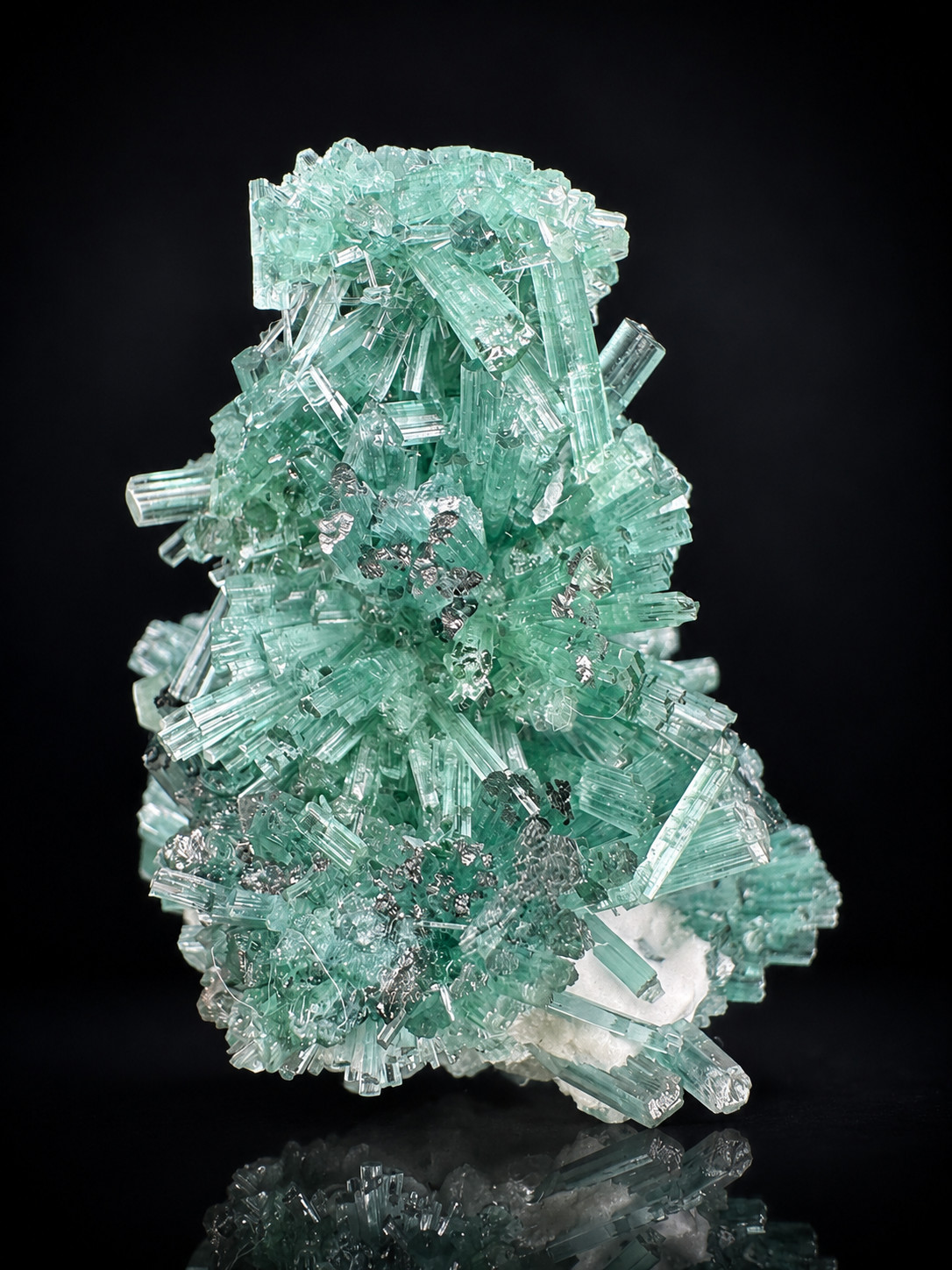 Mesmerising TOURMALINE Blue Green Crystals Cluster Spray Type With QUARTZ