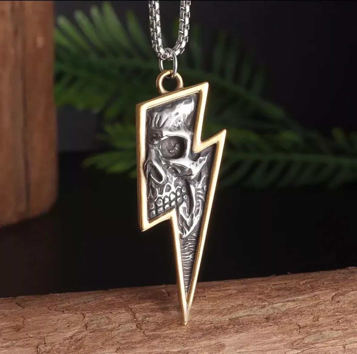 Men’s Fashion Jewelry Silver & Gold Skull Lightning Bolt Pendant Necklace
