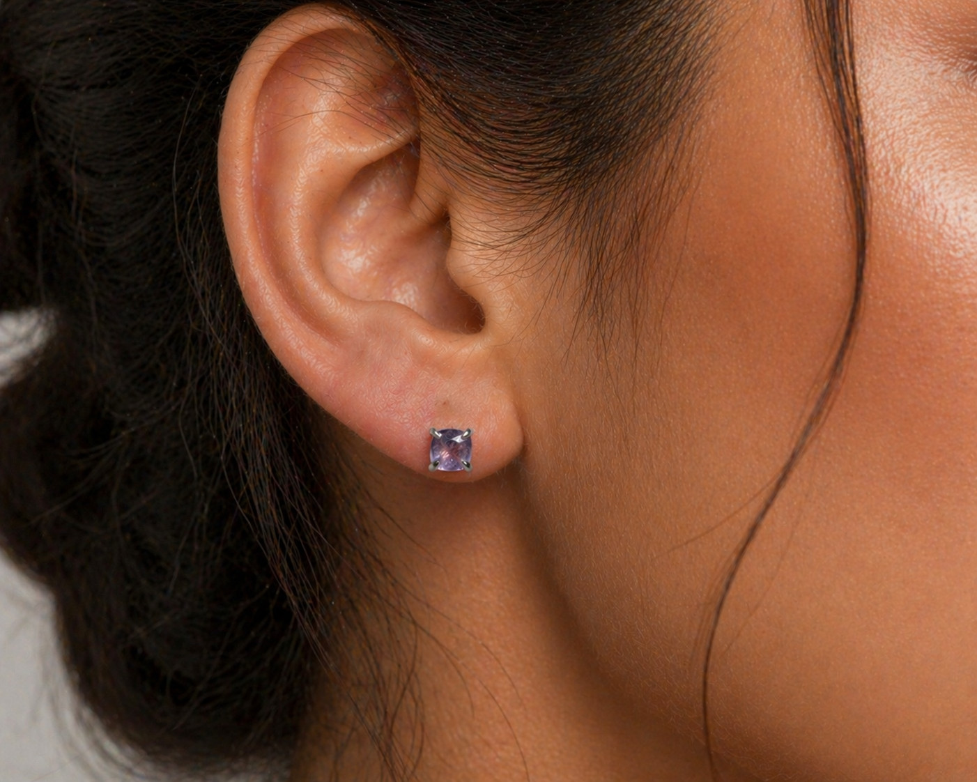 Wholesale 5 Pairs Natural Amethyst Stud Earring 6mm