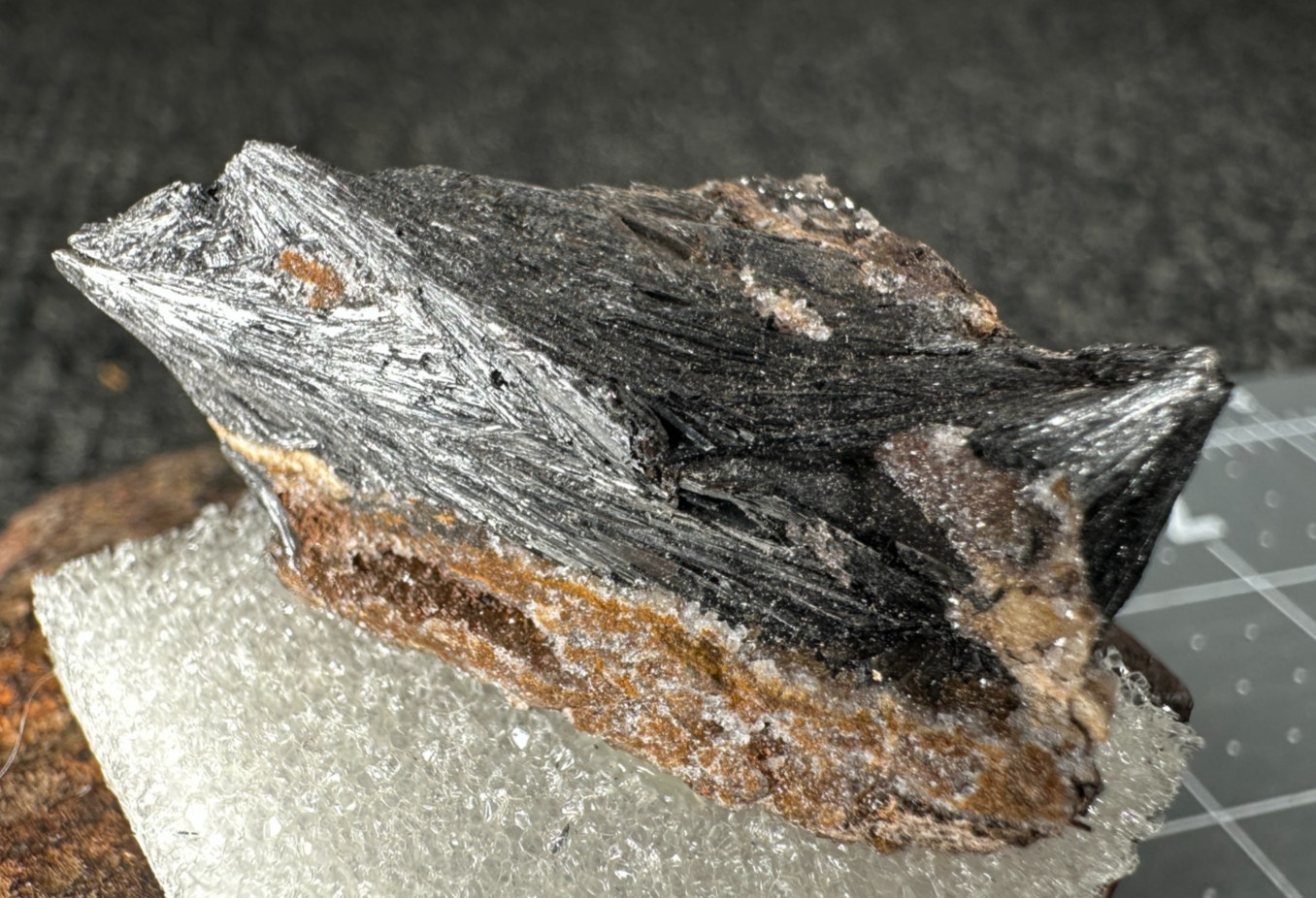 ➤ 1-3/8″ GOETHITE CRYSTALS Specimen – Jackson Mine – UP Michigan VIDEO➤1120