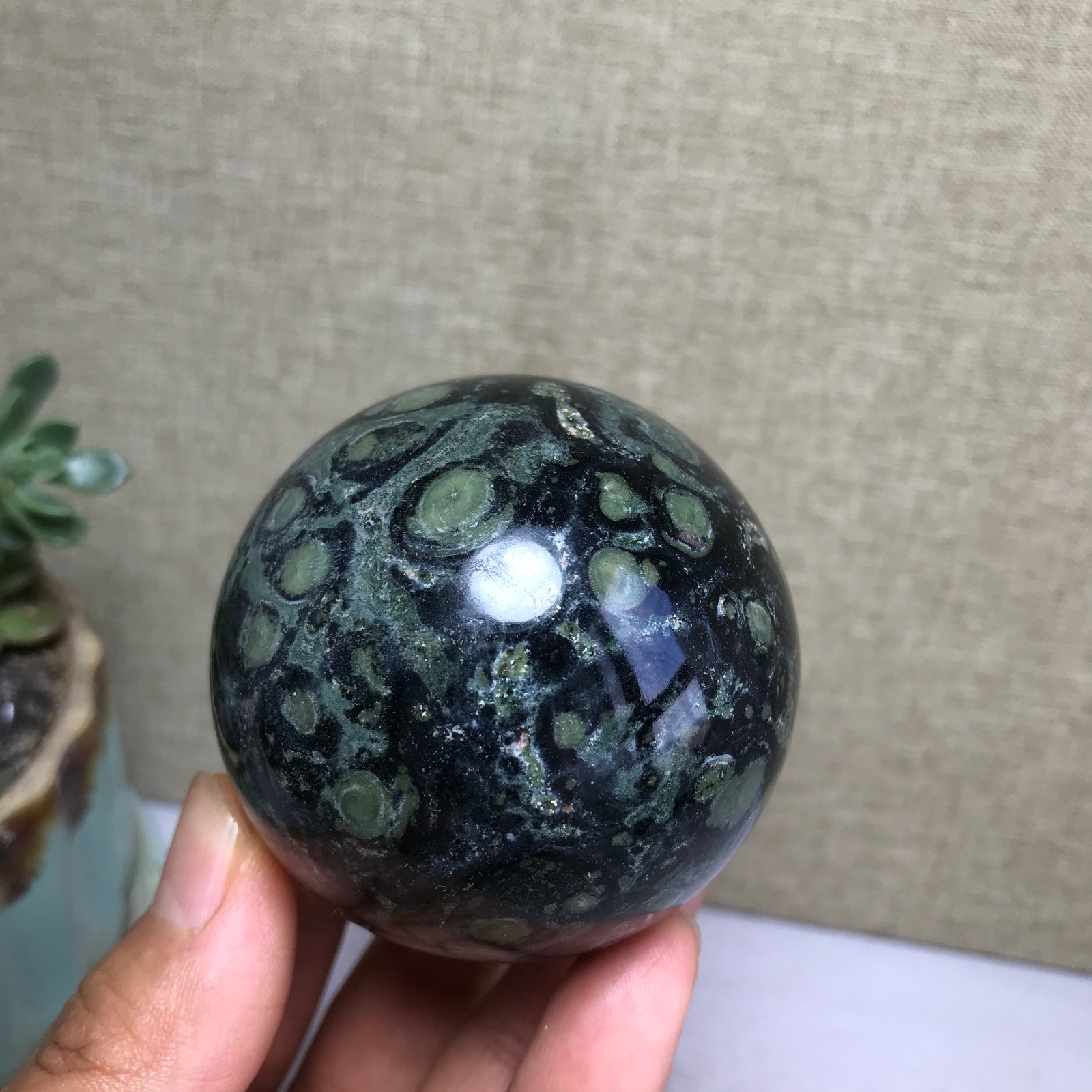 Top Natural Green Kambaba jasper quartz crystal sphere ball healing 286g A4810