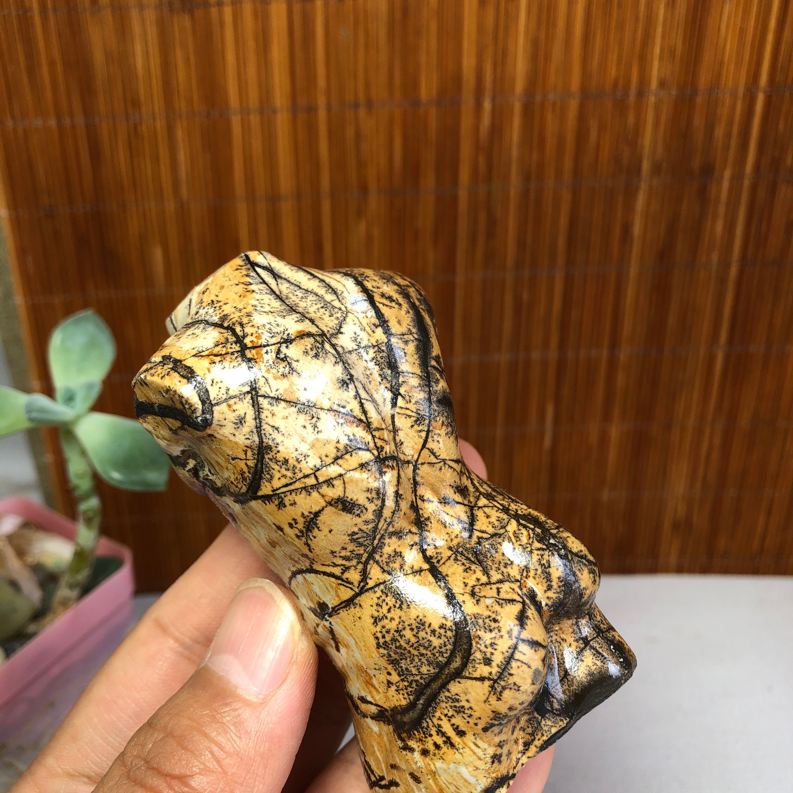Rare Natural Traditional Chinese Painting Hand Carving male Model 166g g8407