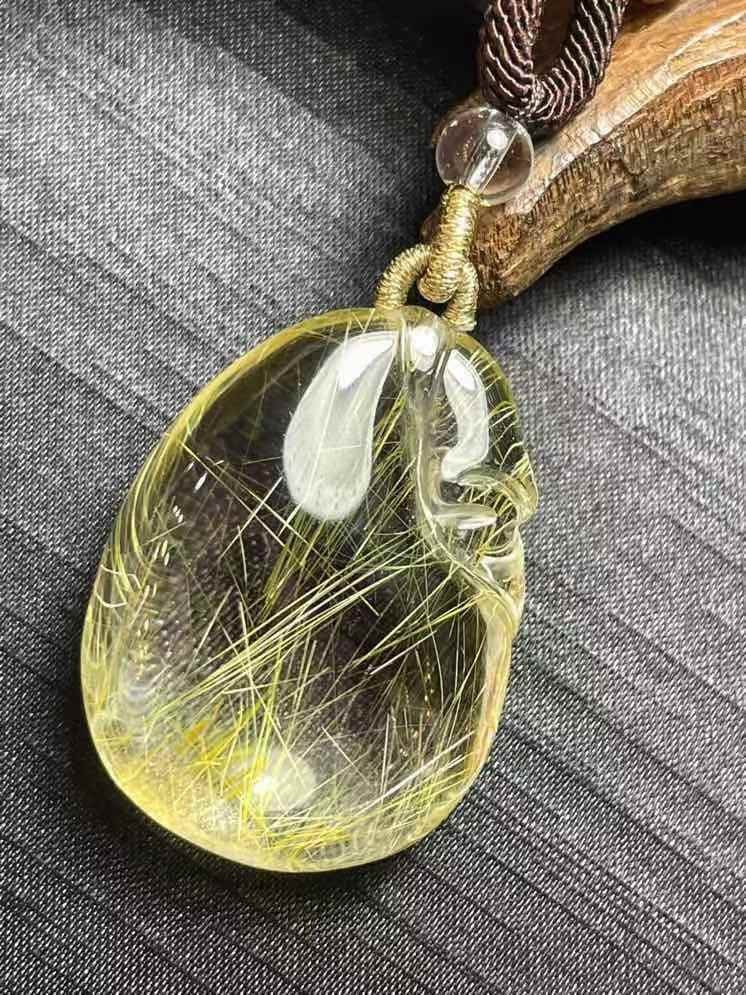 36*28*14mm A+ Natural Gold Rutilated Quartz Titanium Crystal Pendant Reiki Gift
