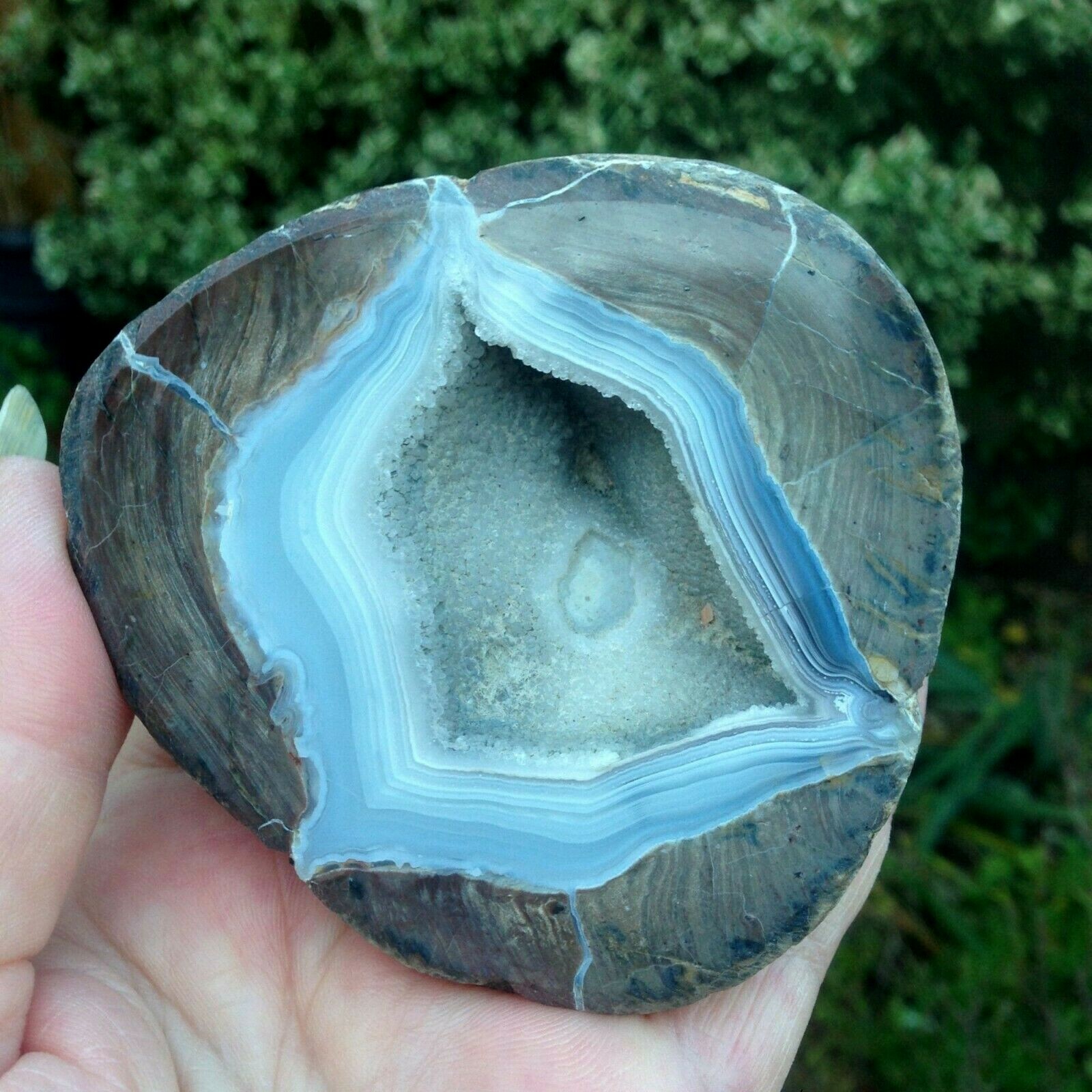 Large Crystal Geode Banded Agate Drusy Cave Healing Negativity 298g 8×7.6×3.6cm