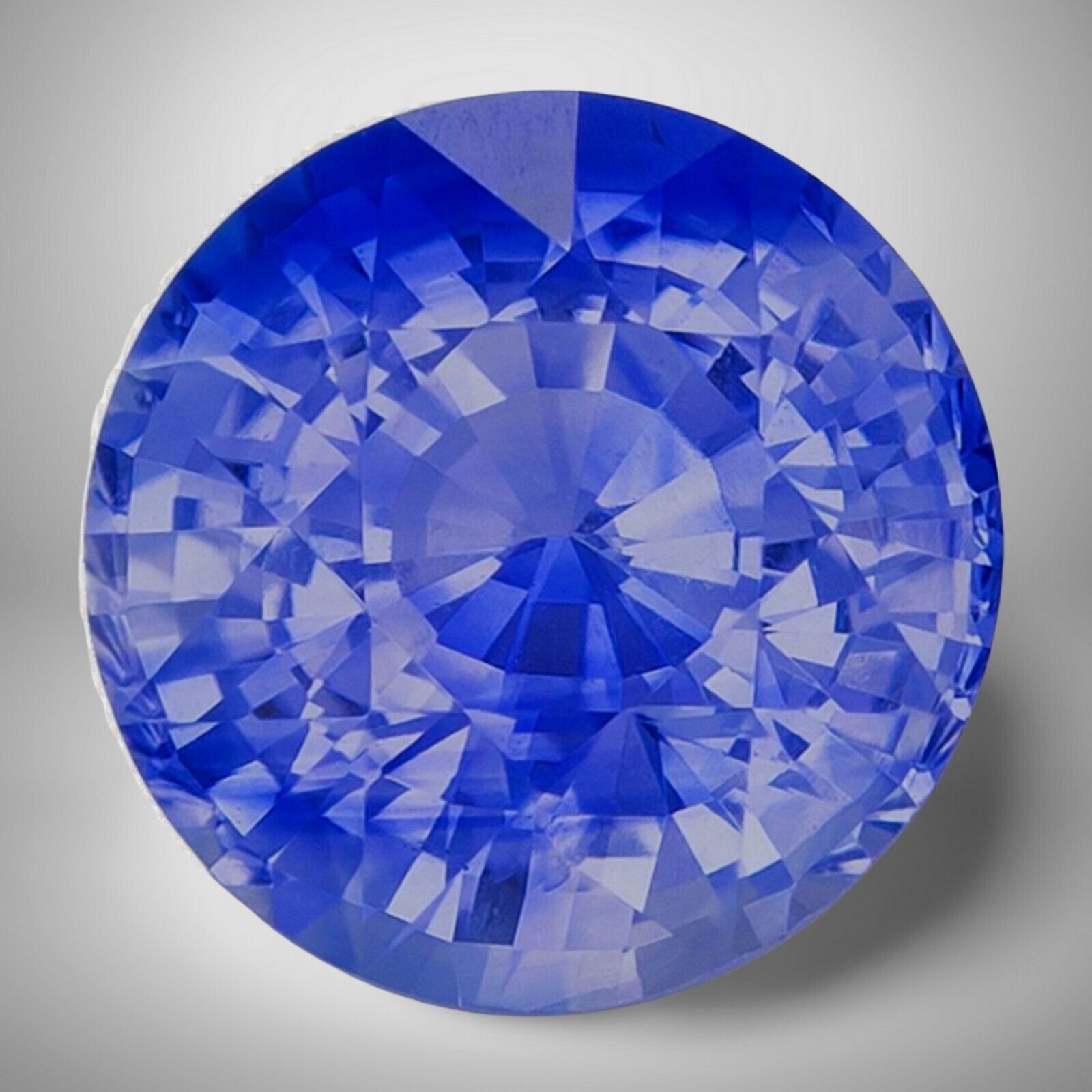 Blue Sapphire Round Cut Gemstone 0.60 Cts – 6 mm AAA+ Precious Jewelry Gem
