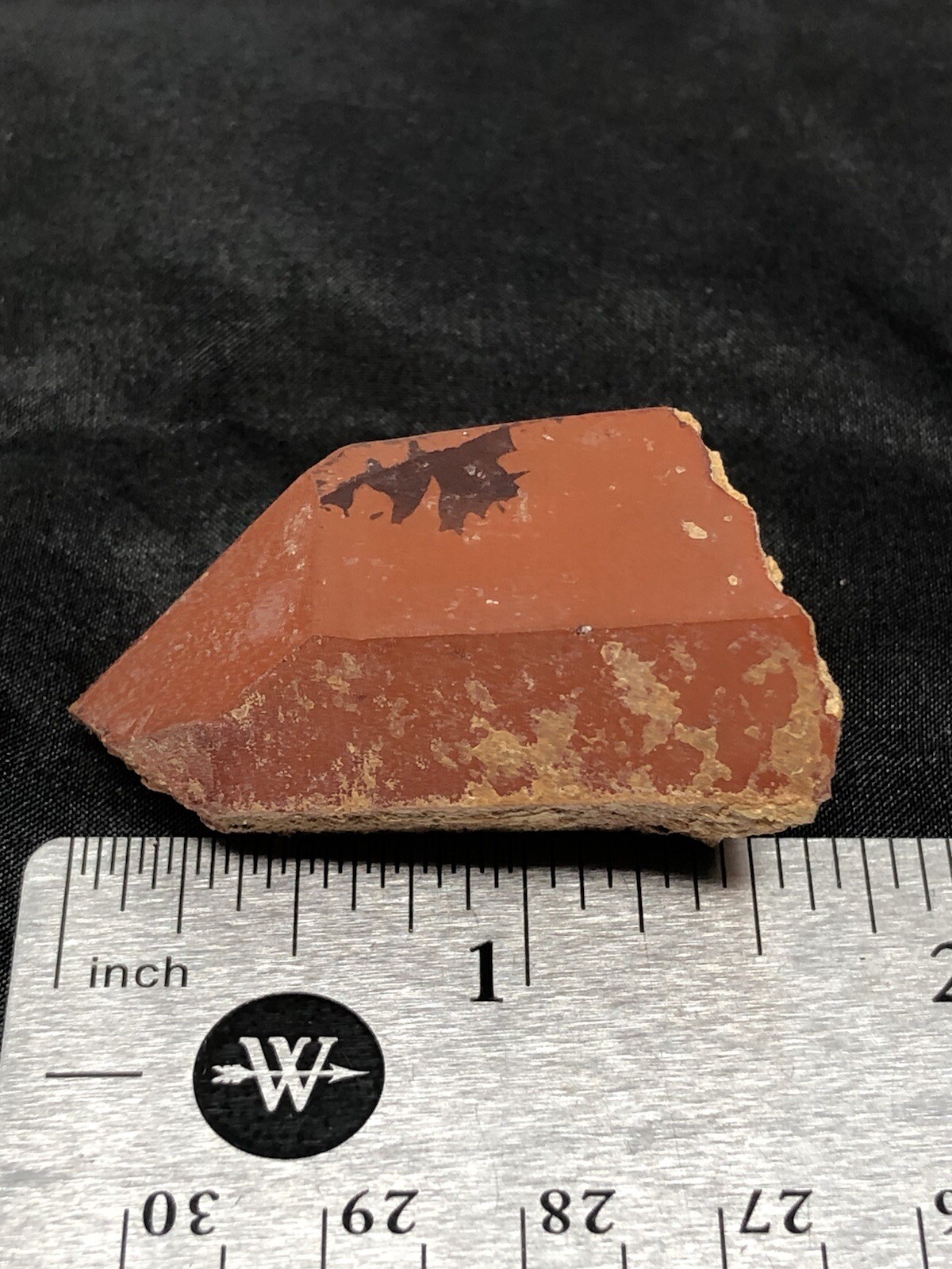 Red Quartz Crystal Point Morocco 1.2oz N34