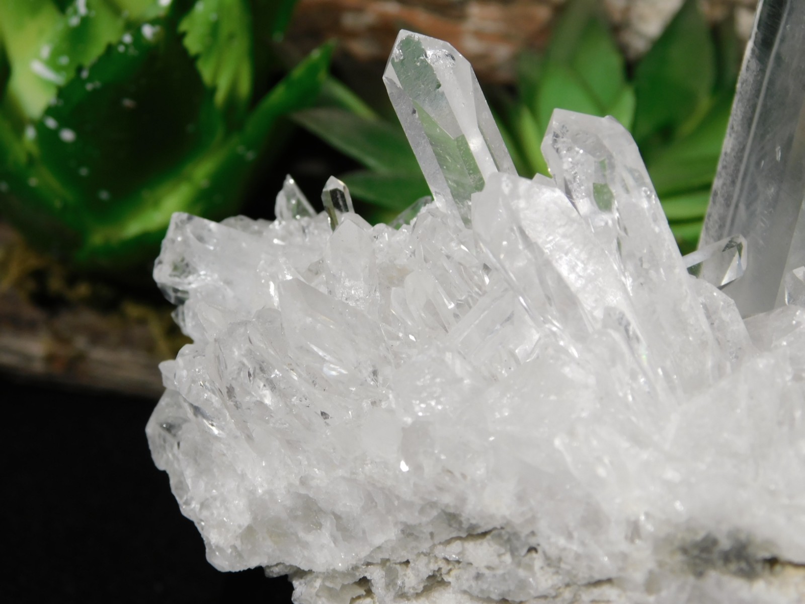 Super TRANSLUCENT Points! Big Nice & Natural QUARTZ Crystal Cluster Brazil 431gr