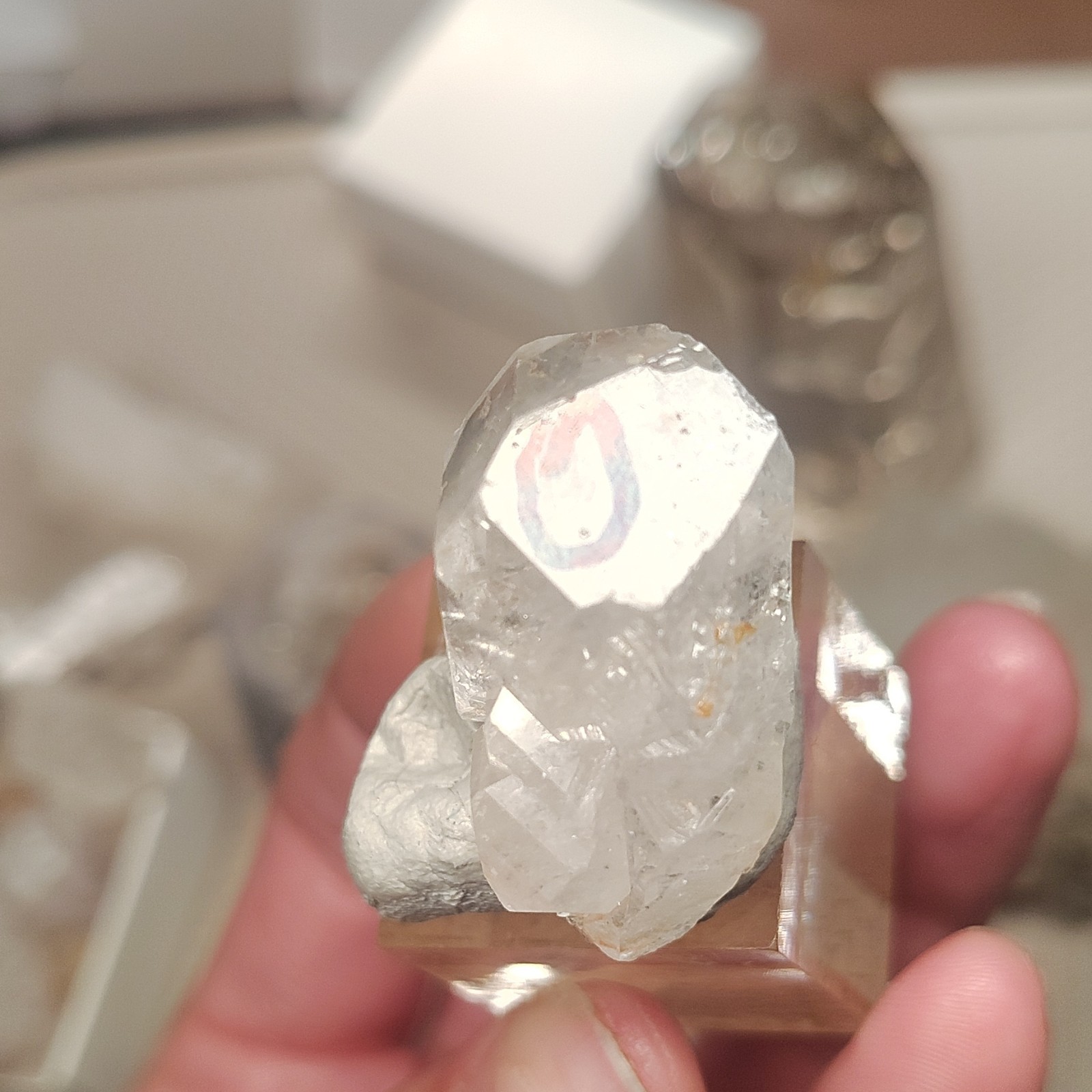 34mm Enhydro Quartz Crystal Specimen – Sharp Moving Water Bubble & Inclusion