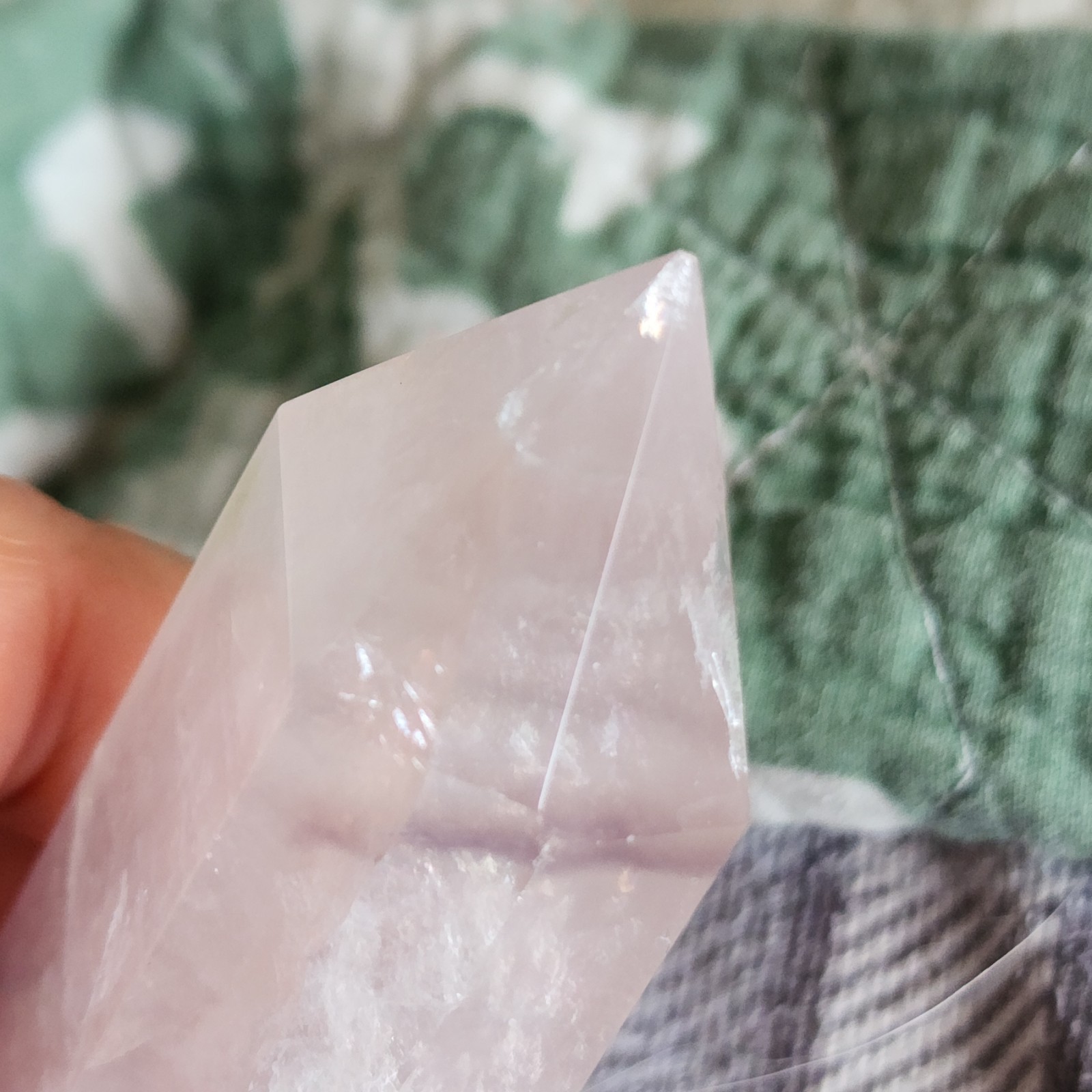 Natural Polished Crystal Light Purple Fluorite Tower 304 Grams – 5.875″ – USA