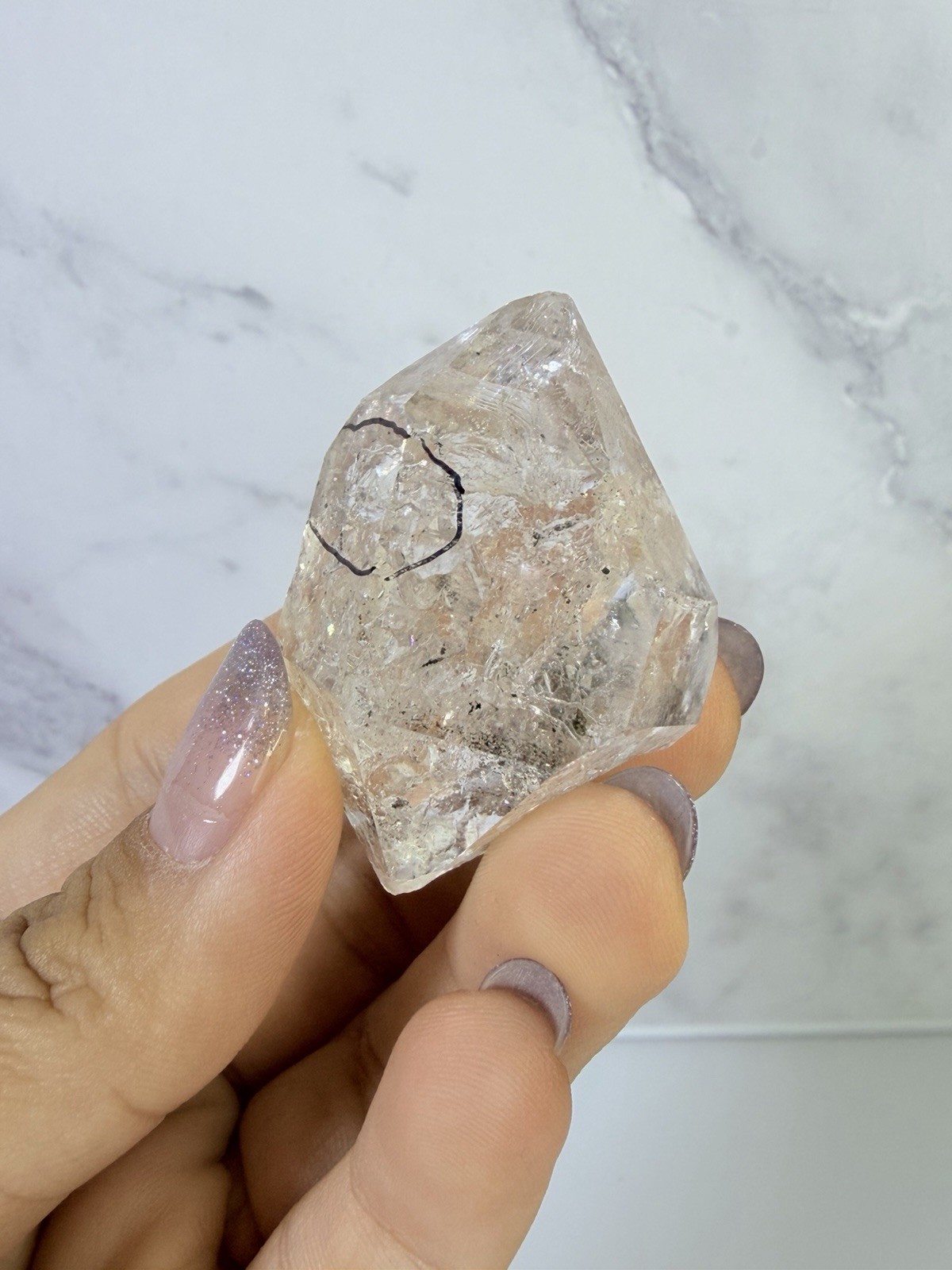 High Luster Enhydro Quartz w/ Moving Bubble &/or Carbon/Black Inclusions,A490