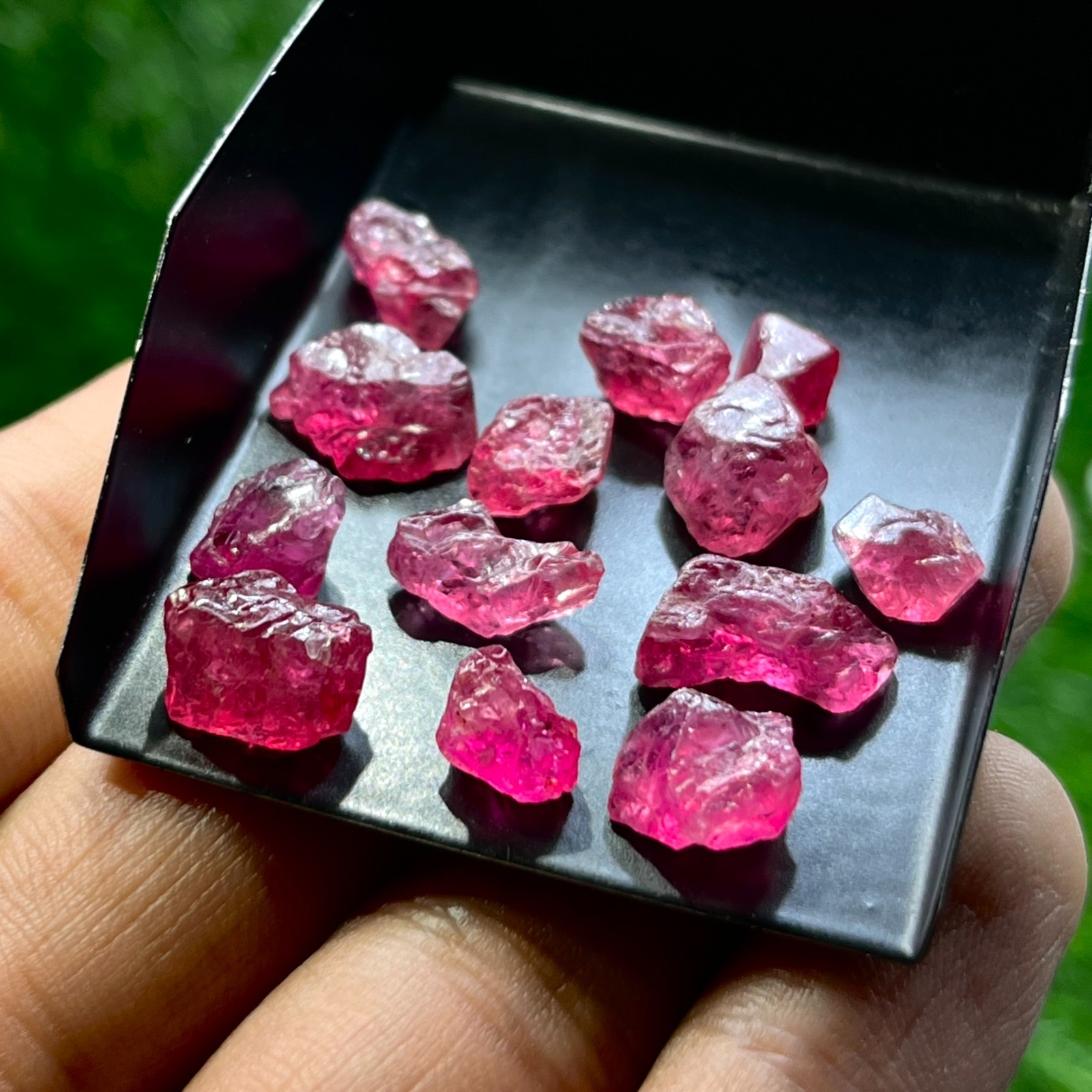 Natural Vivid Pink Spinel Rough Lot 37 Carats 13 Pieces Raw Spinel Crystals