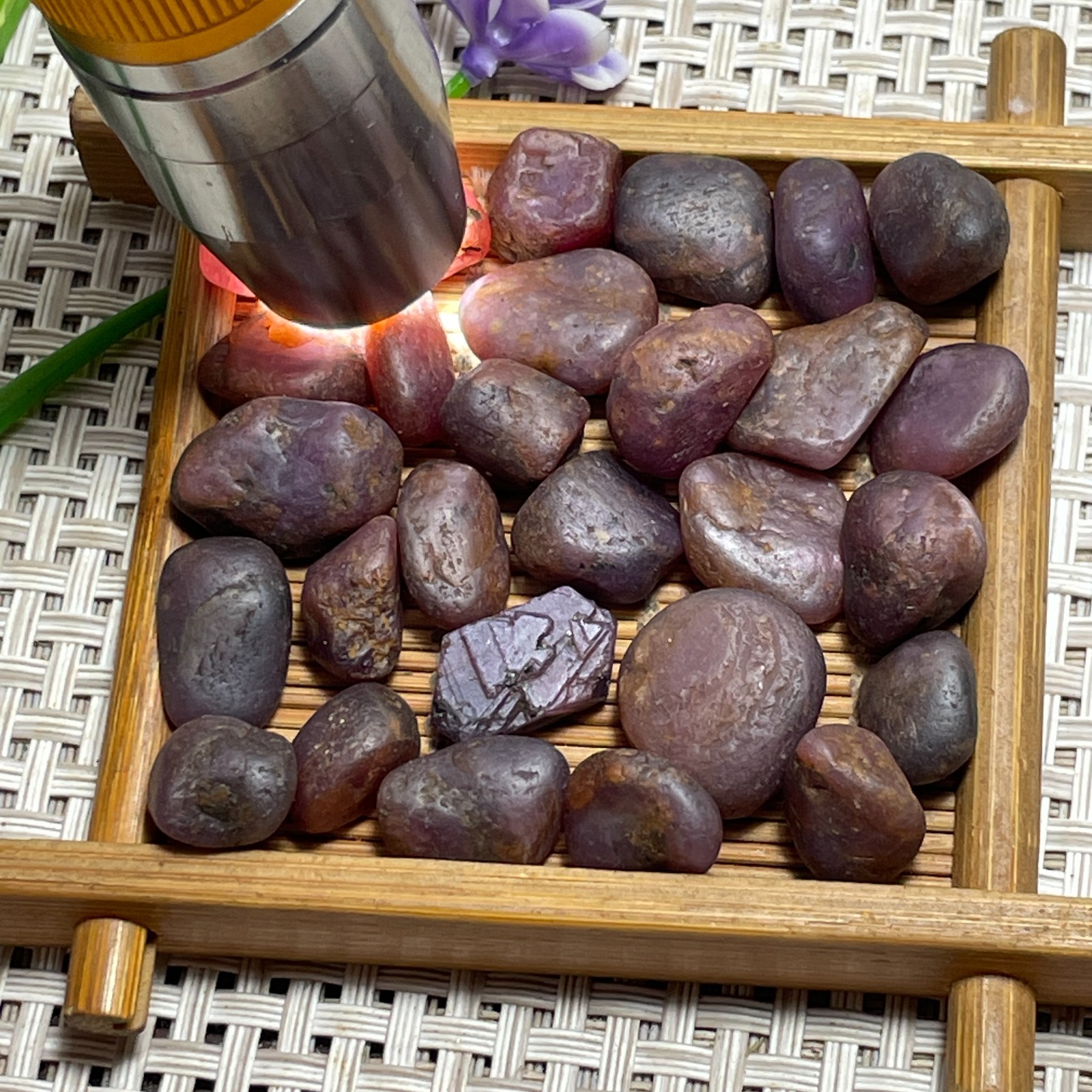 Corundum – Red Sapphire Unprocessed stone Mozambique a3006