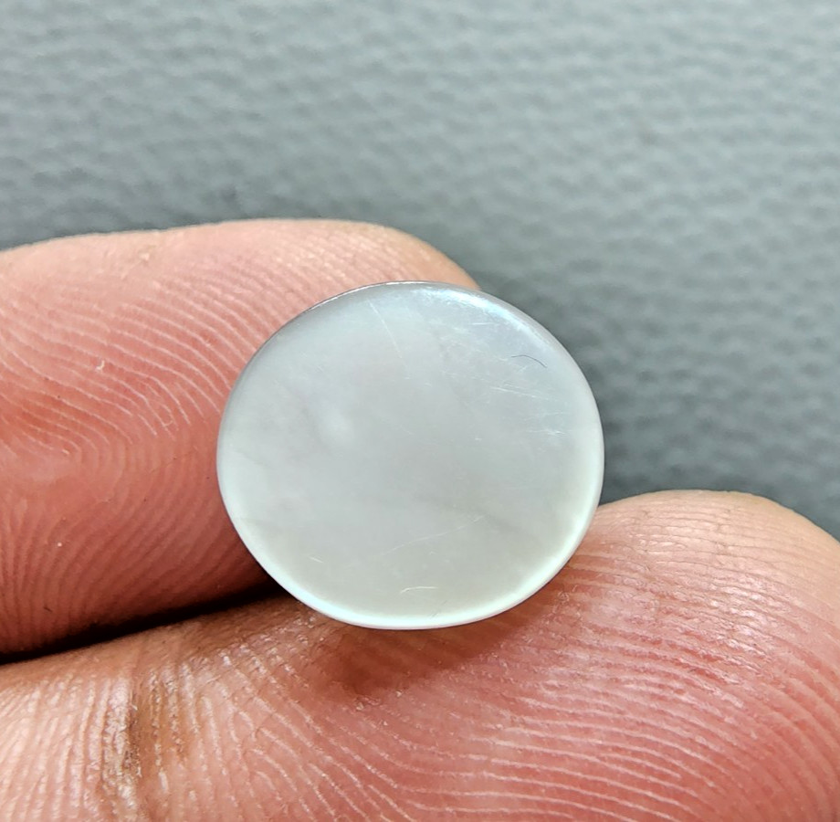5.85Ct White Moonstone Cabochon Oval Shape Eye-Clean Loose Gemstone For Ring