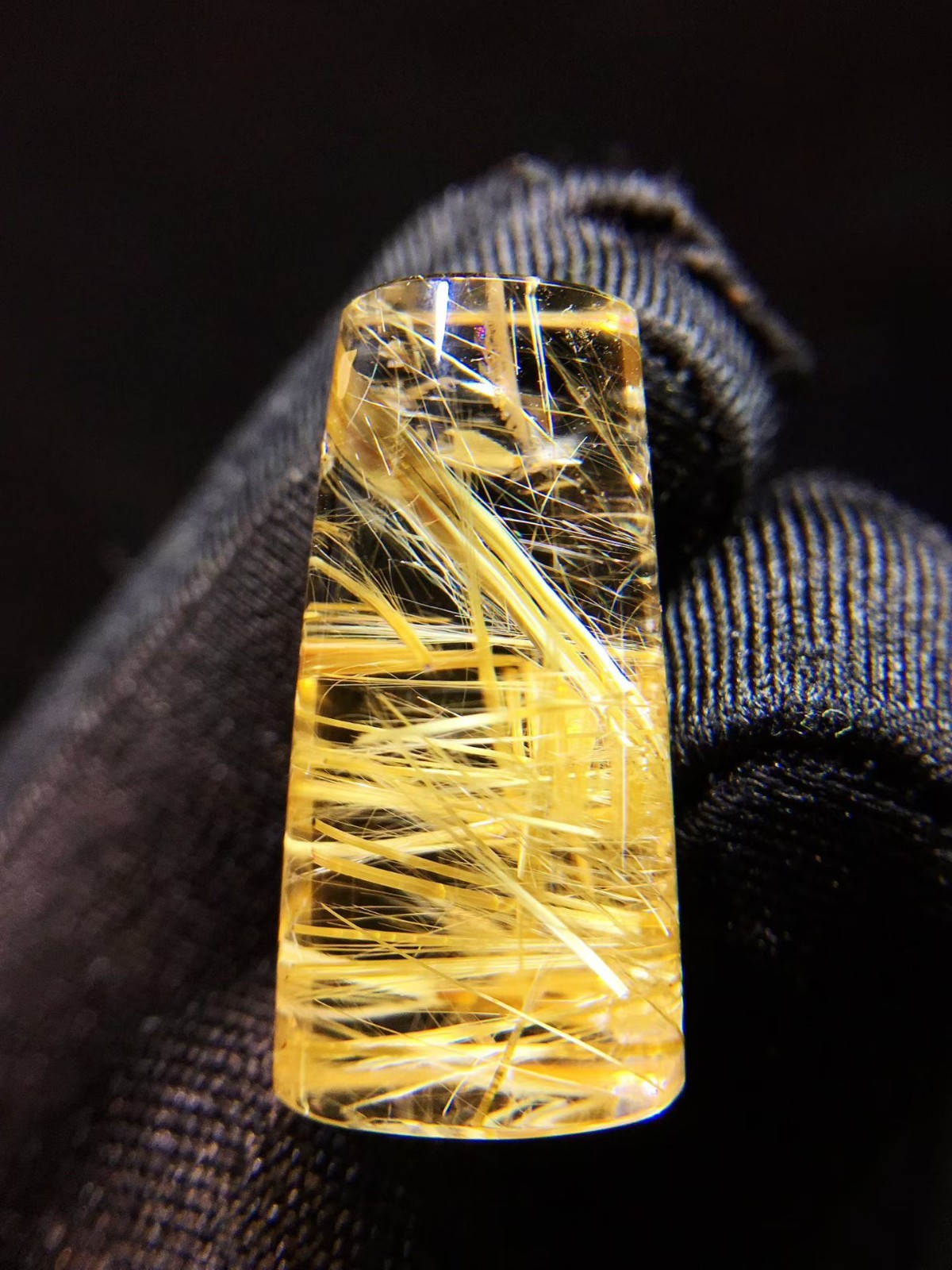 22*11*9.8mm A++ Natural Gold Rutilated Quartz Titanium Crystal Pendant 4.5g