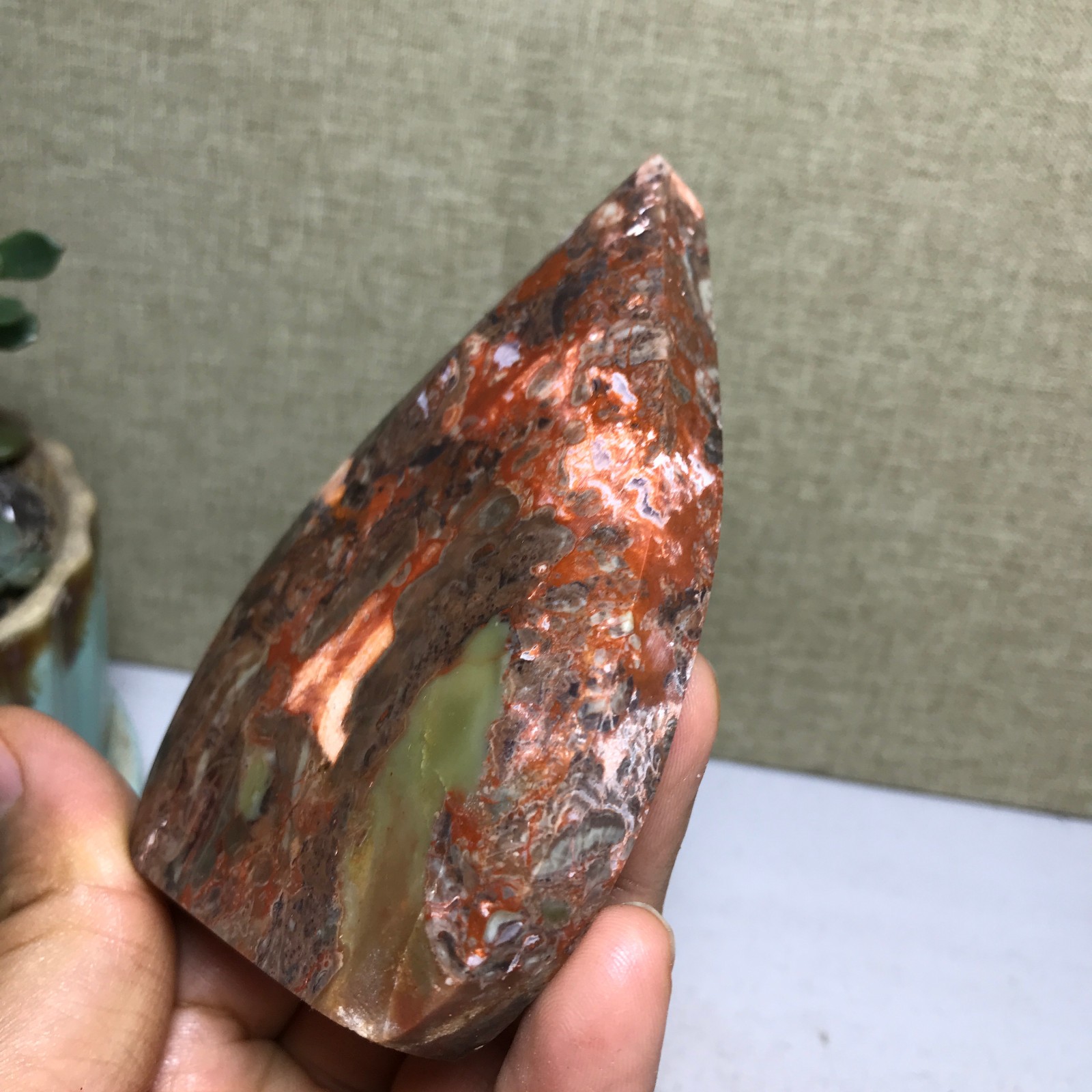 Natural Indonesian Bloodstone agate point leaf Crystal specimens 168g A5155