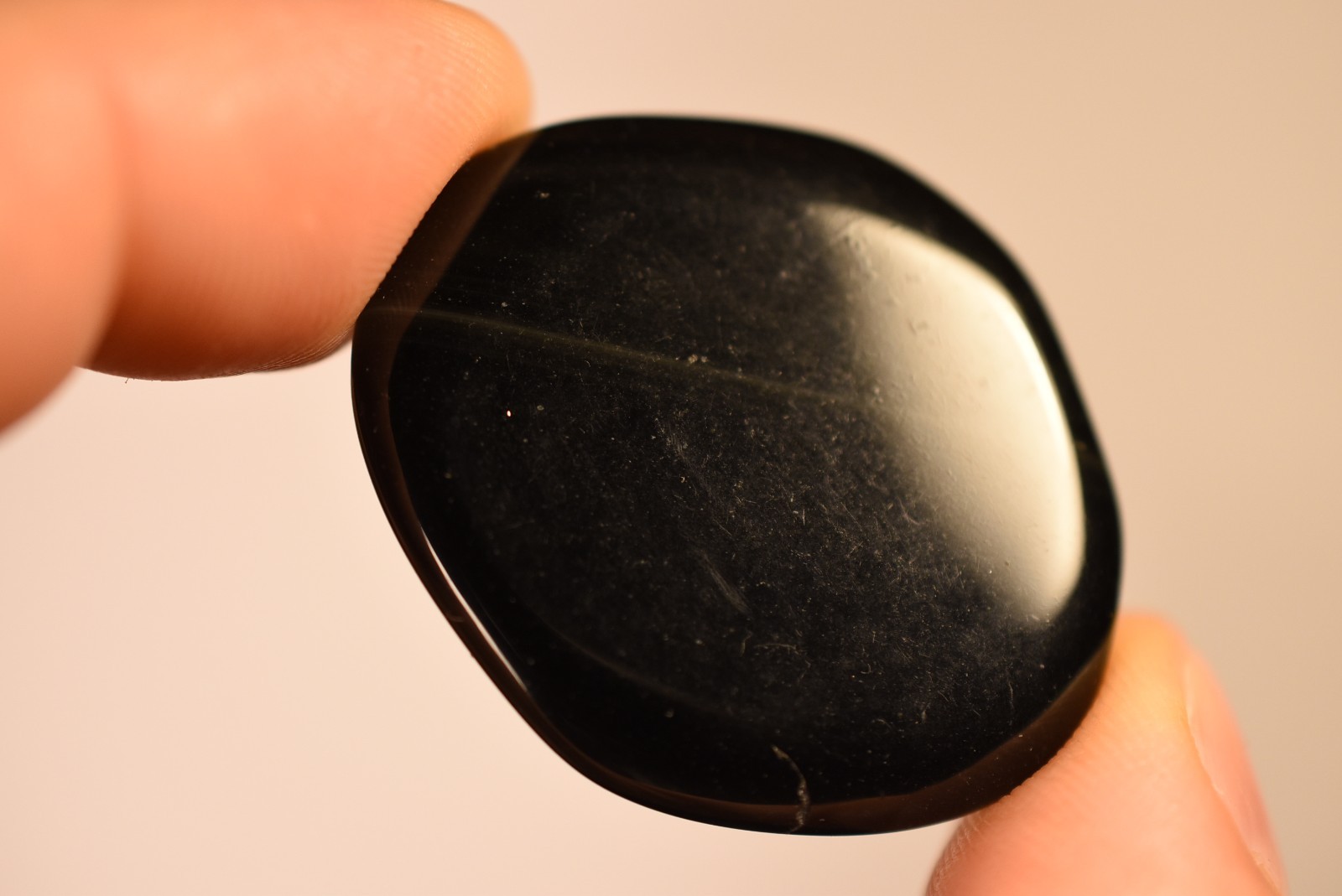 *BLACK ONYX* Palm Stone 3.9cm 13g Natural Stone Flat Thumb Worry