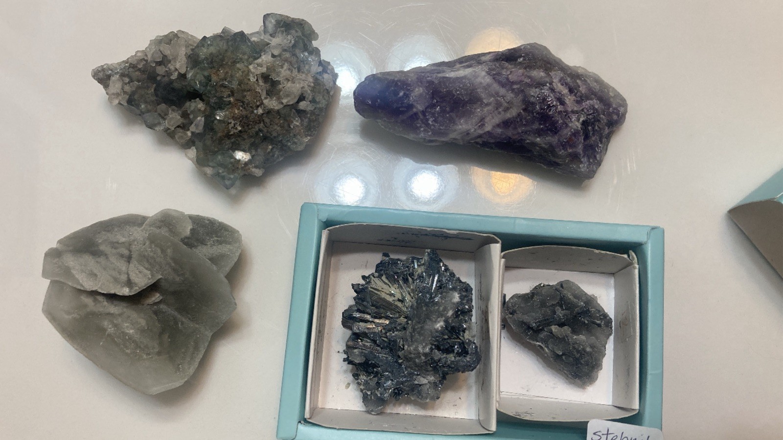 Collectible Mixed Lot of Specimens Rocks, Crystals, Minerals Gemstones??