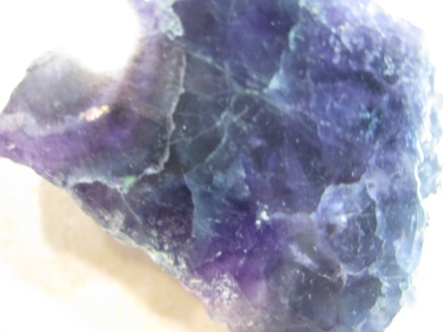 RF5 – 120g PALM SIZE+ RAINBOW FLUORITE SLAB 1 SIDE POLISHED GEMSTONE slice stone