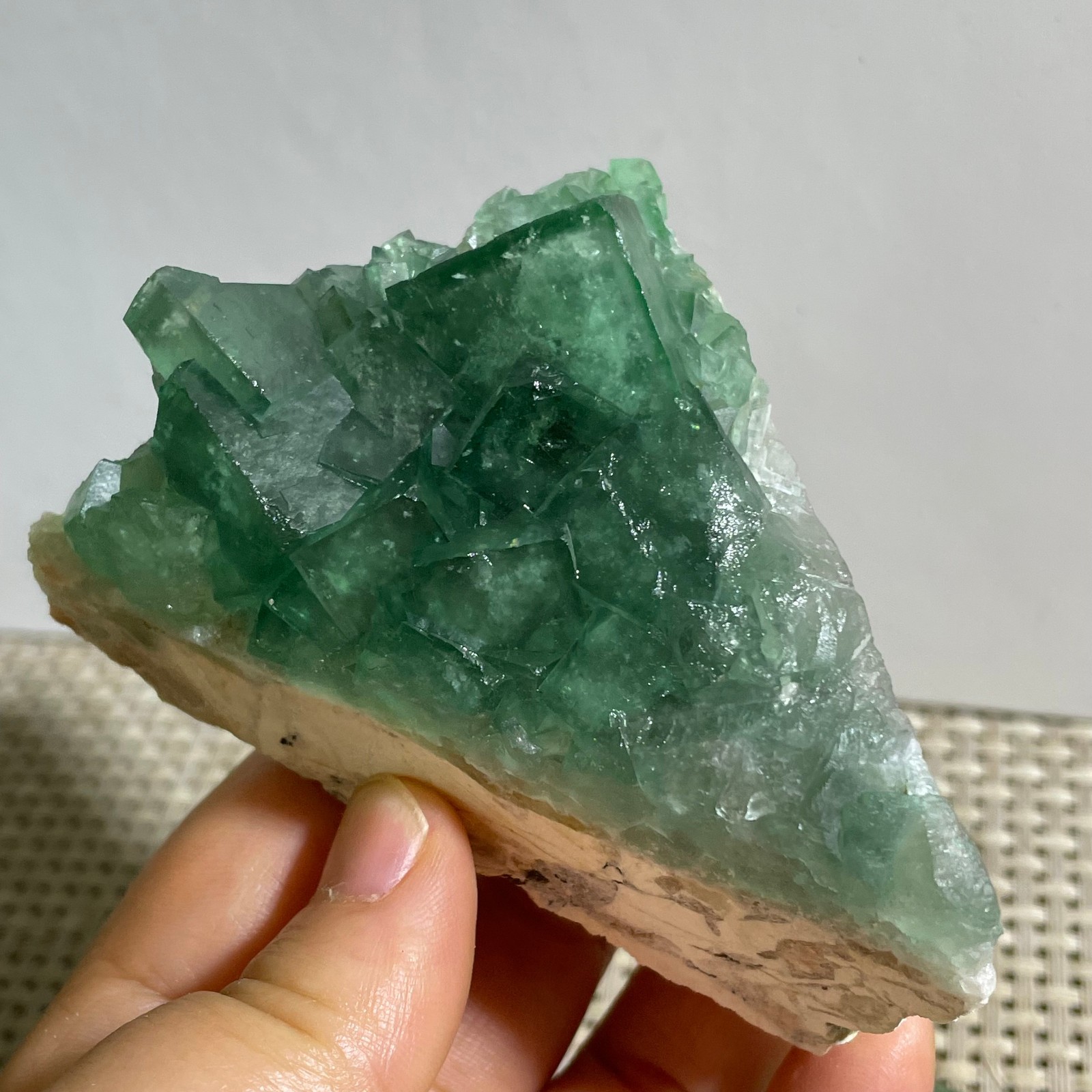 235g NATURAL Green FLUORITE Quartz Crystal Cluster Mineral Specimen