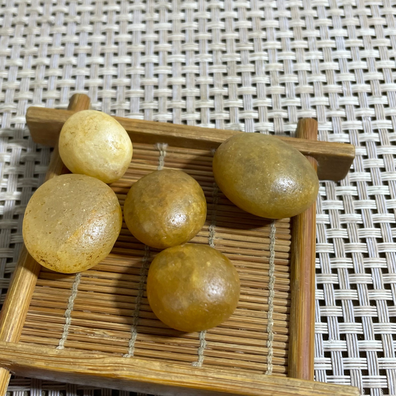 50g Bonsai Suiseki- Gobi Agate Eyes Stone-Rare Stunning Viewing