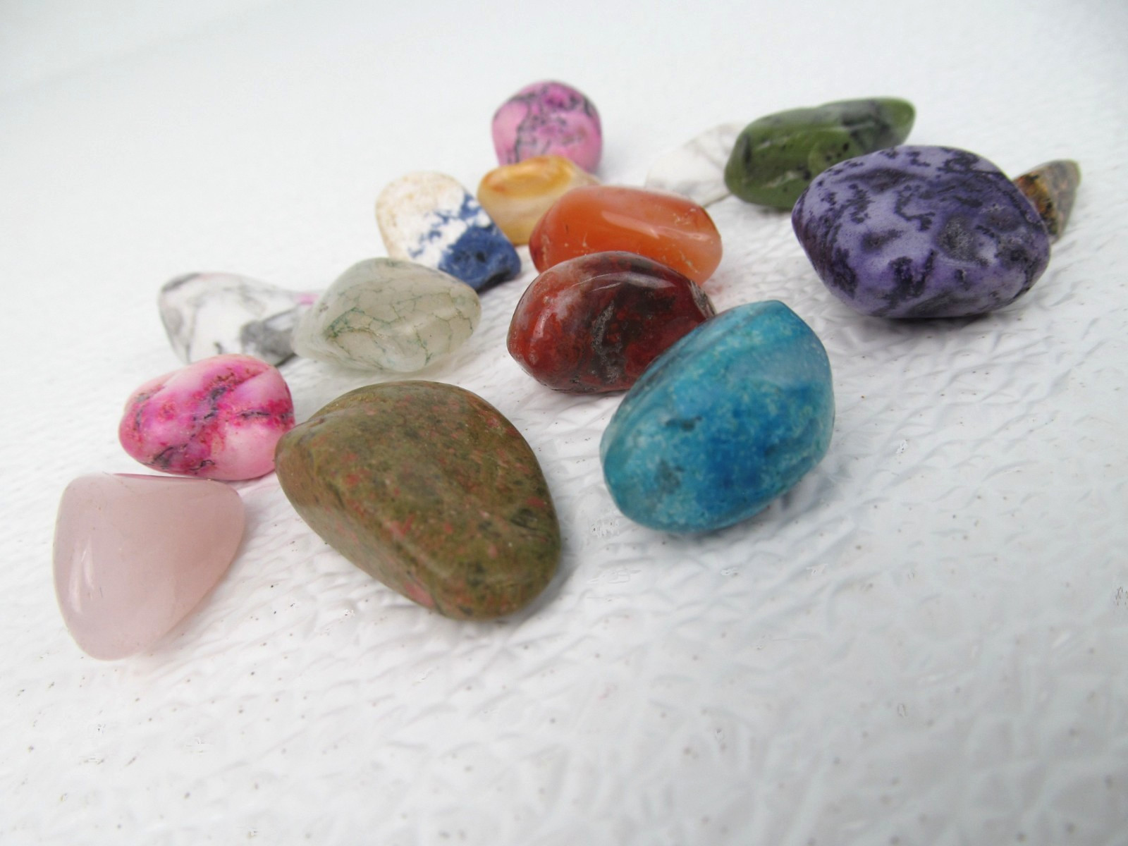 15 Mixed Decorative Stones Assorted Colors & Sizes Faux Gemstones in Pouch