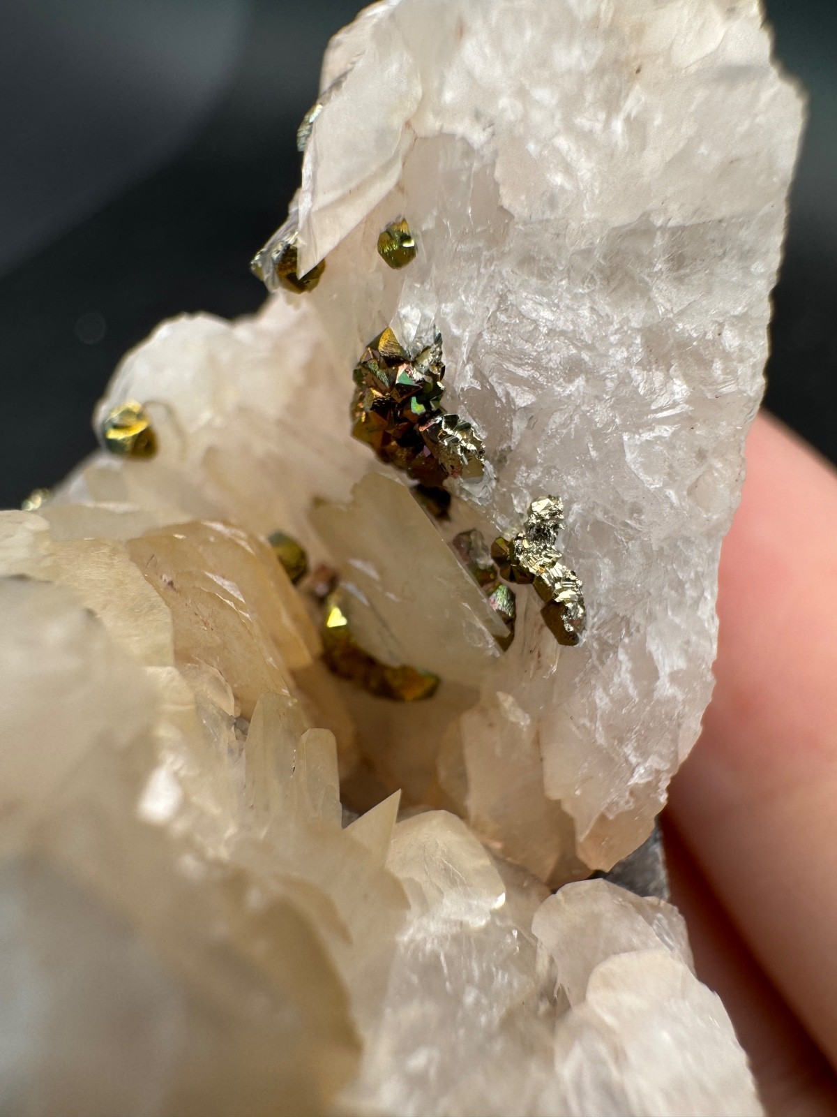 6722 Chalcopyrite on Pink Petal Calcite Hu Bei 44g
