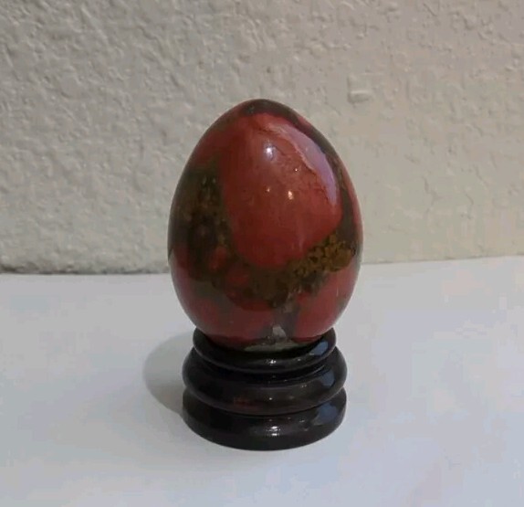 AUSTRALIAN RAINFOREST JASPER POLISHED EGG 2 IN HEIGHT 124 GM. NEW CONDITION