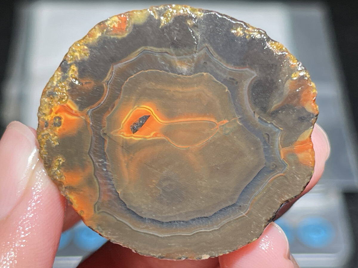 1Pair China Agate Hebei xuanhua natural Crystal Geodes collectible 66g D174