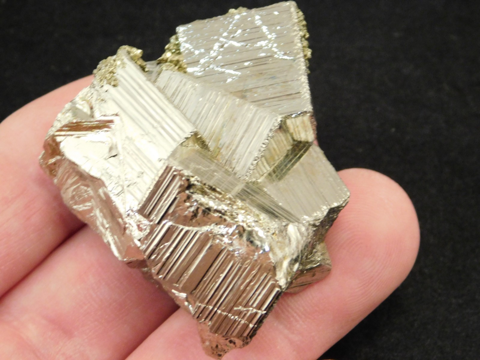 PYRITE Crystal CUBE Cluster 100% Natural Huanzala Mine Peru 93.2gr
