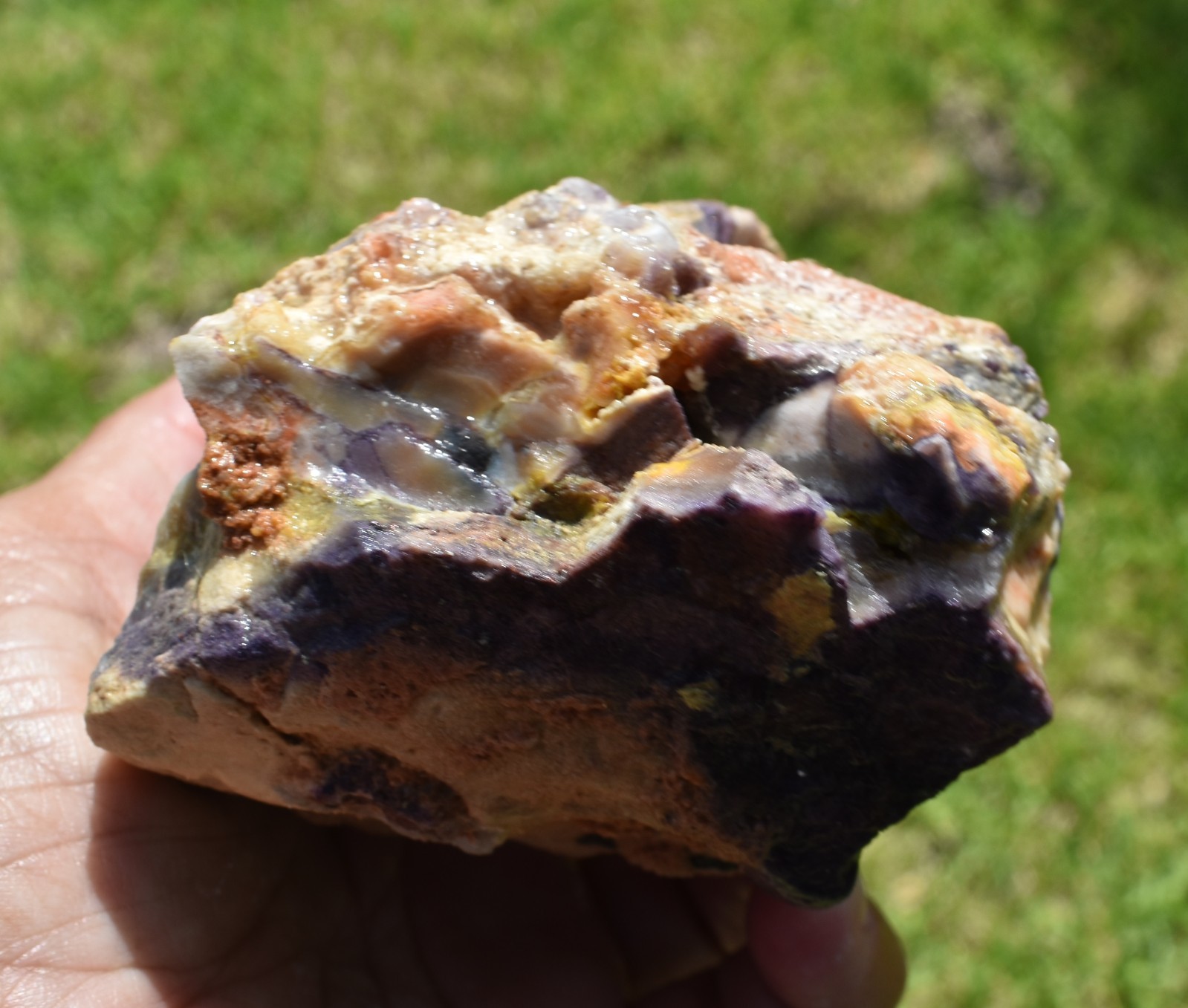 1.02 LB OPALIZED TIFFANY STONE ROUGH, Bertrandite, FLUORITE (POU)