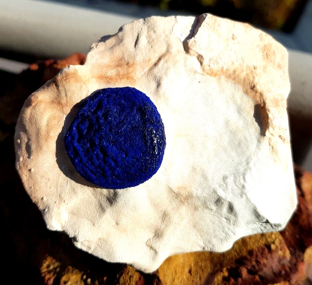 AZURITE SUN ON KAOLINITE MATRIX 87 X 73 X 29 MM 185 G