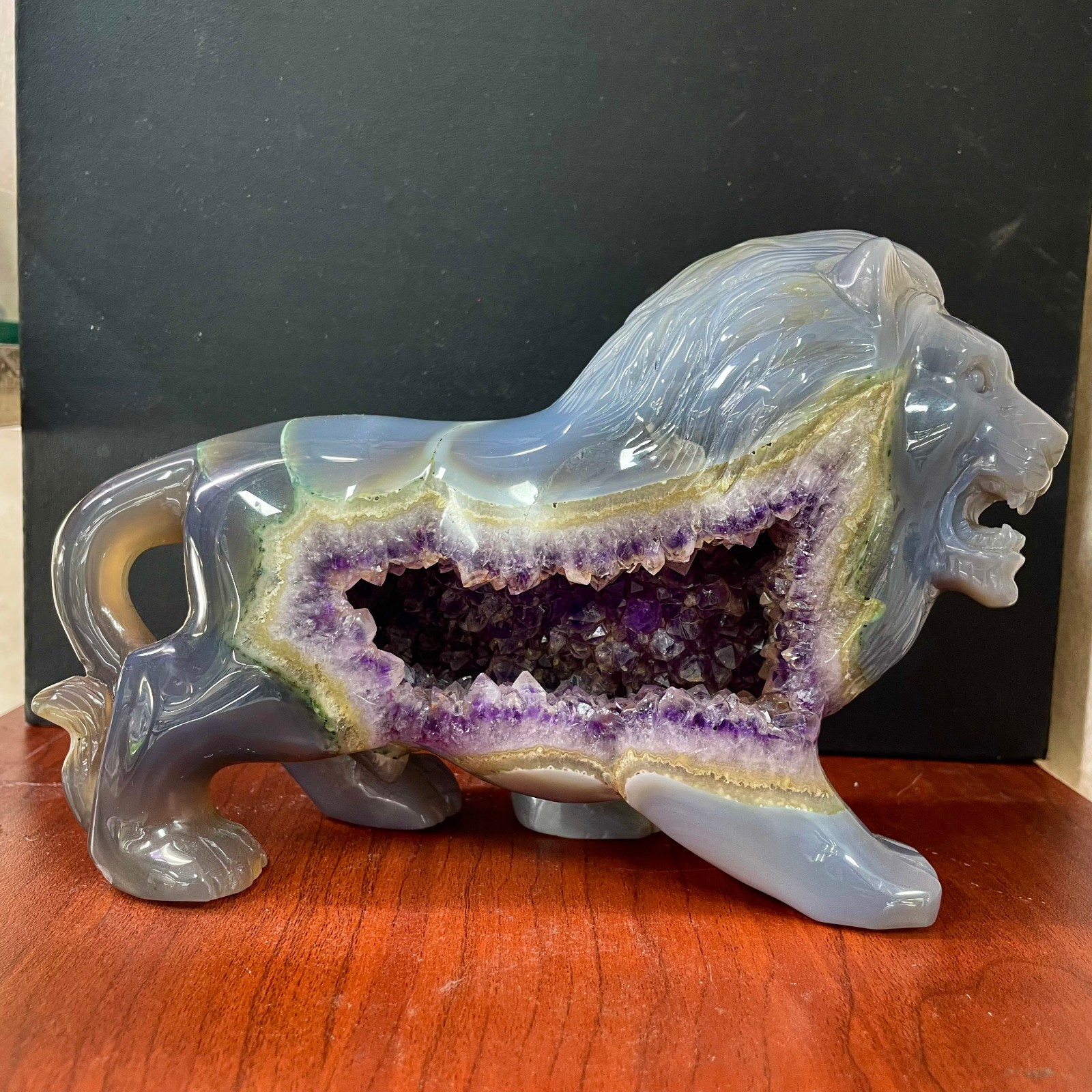 4.02LB top Natural agate Amethyst geode carved lion skull quartz crystal reiki