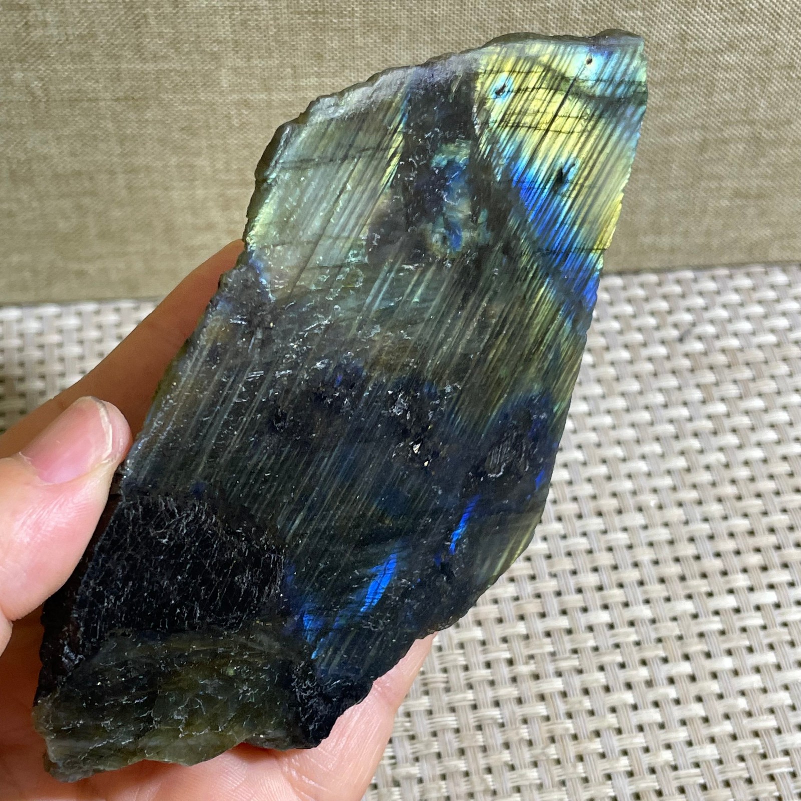 290g Natural multicolor labradorite crystal original stone specimens