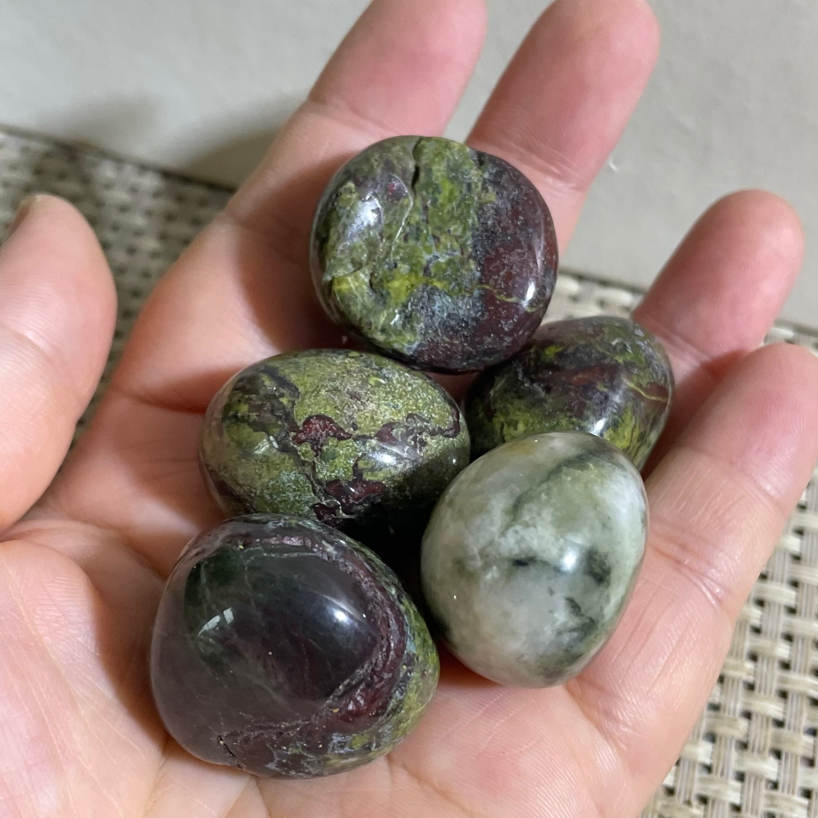 118g Raw Natural dragon blood stone Jasper Rough polished Crystal gemstone