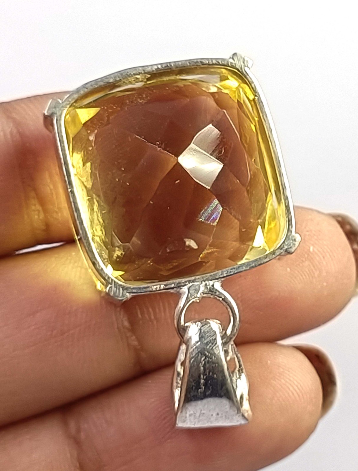 48 Ct Natural Yellow Sapphire Pendant Cushion Shape 925 Silver Chain Gems 6LHE