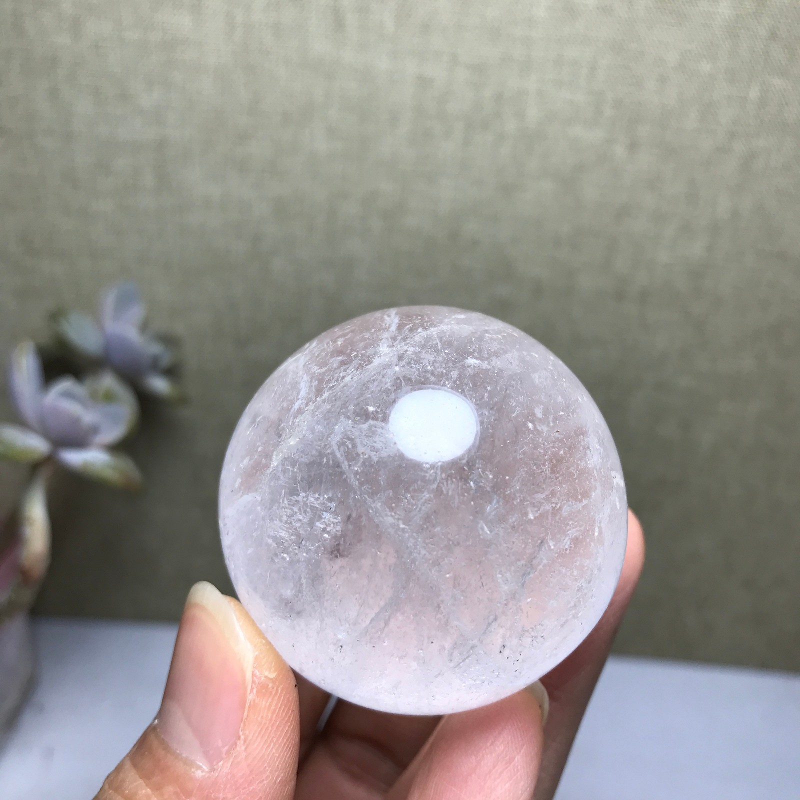 43mm Natural white crystal sphere ball Crystal Quartz specimens 120g A3003