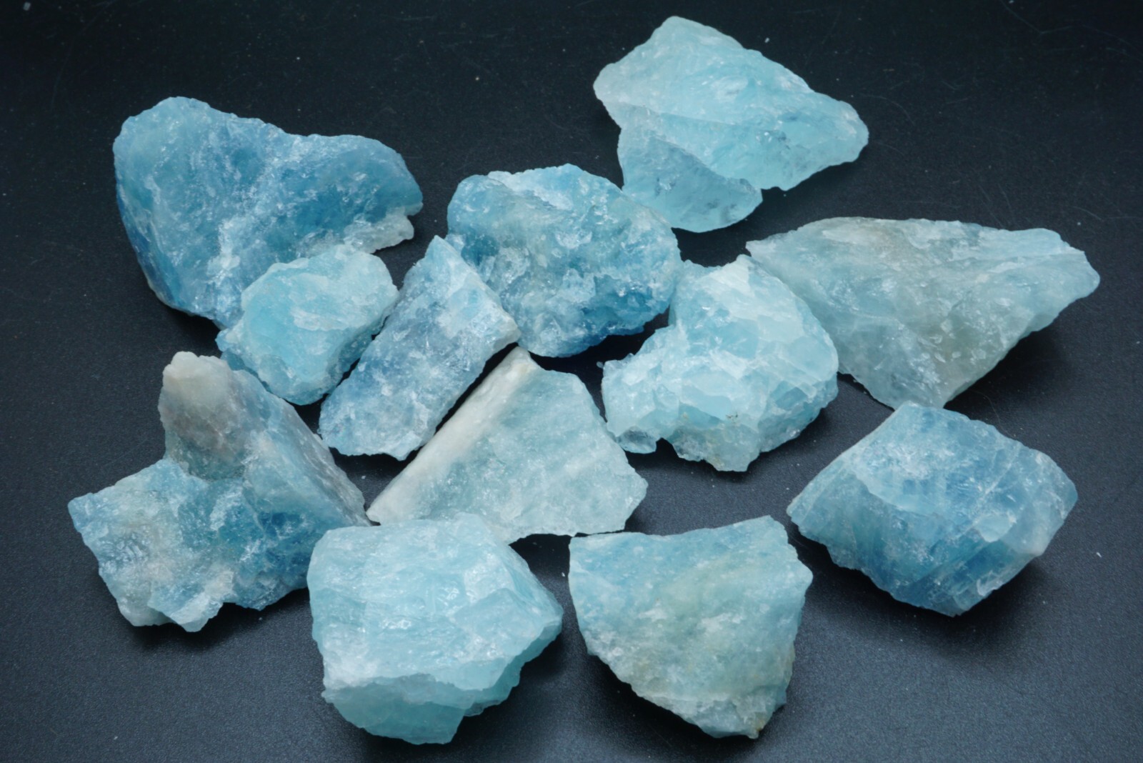Aquamarine 500 Carats Natural Blue Crystal 1st Quality Specimen Gemstones