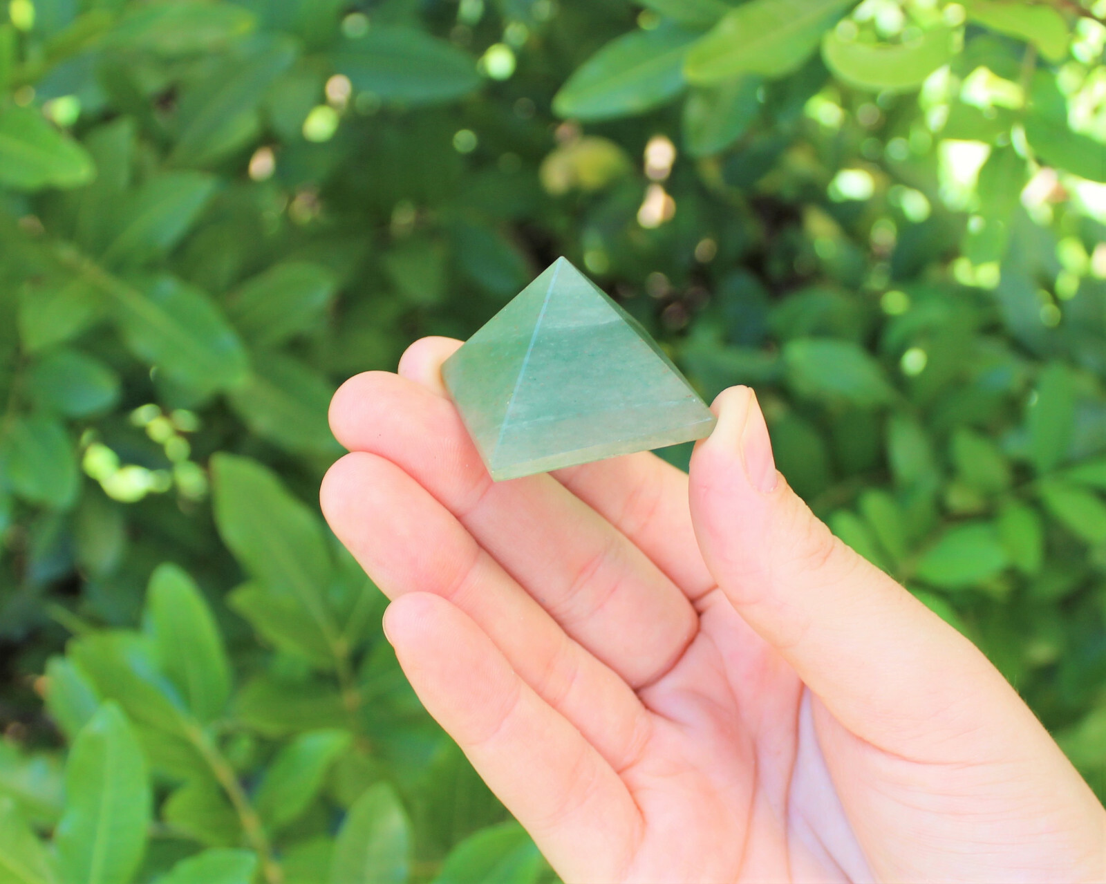 Green Aventurine Crystal Pyramid (Medium 1 – 1.25″) Reiki Healing Quartz Pyramid