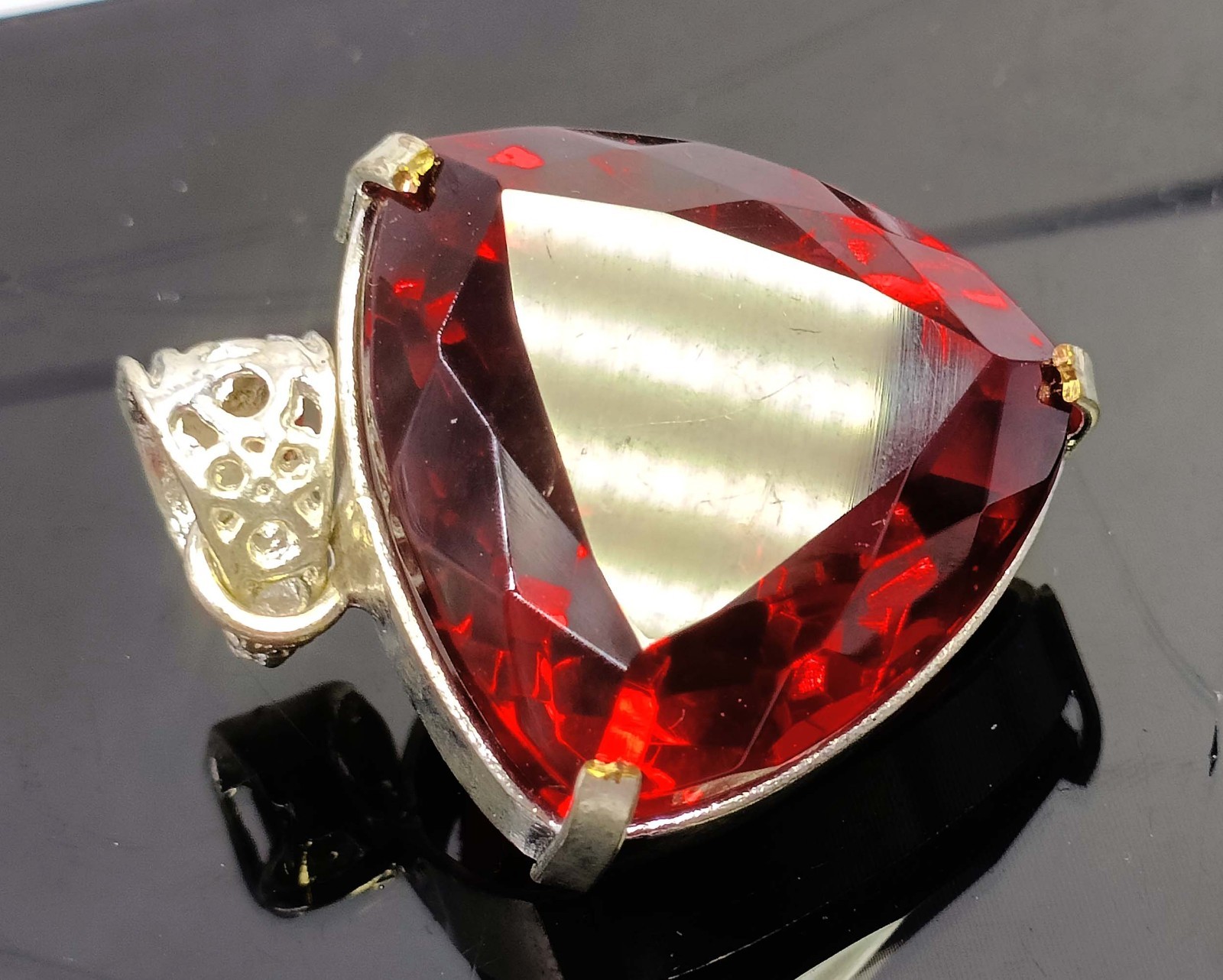 73.45 CT Natural Red Ruby Trillion Shape 925 Silver Pendant IGL Gemstone 6AHJ
