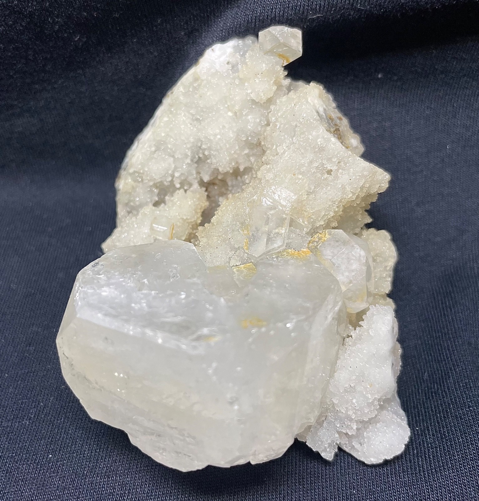 Natural Apophyllite cube in quartz crystal cluster specimens 202 gr 9x8x5 cm