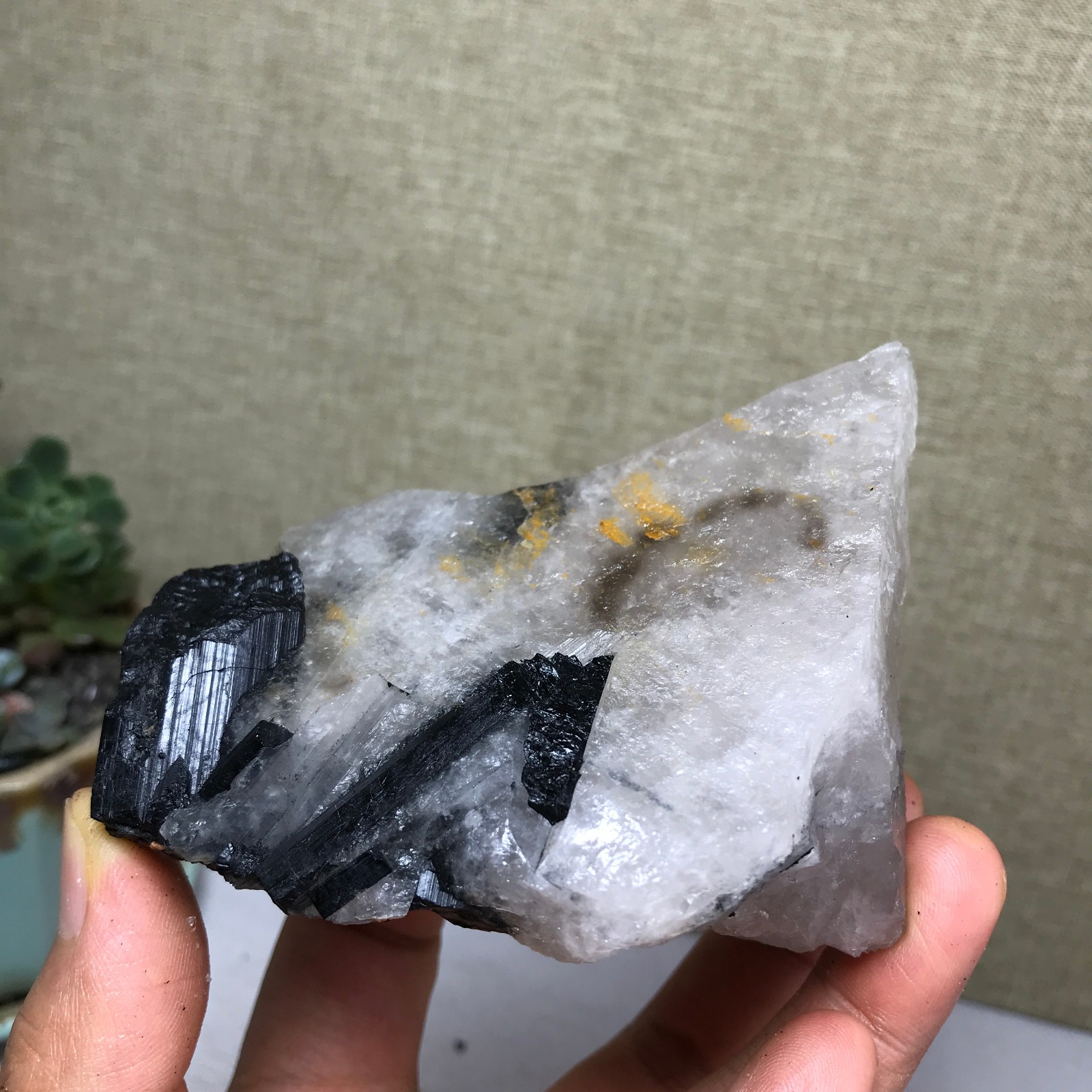 290g Natural tourmaline Crystal paragenesis gemstone original Specimen A4987