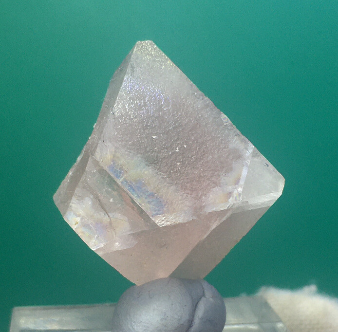 10g Octahedron Fluorite Specimen Mined In Inner Mongolia China