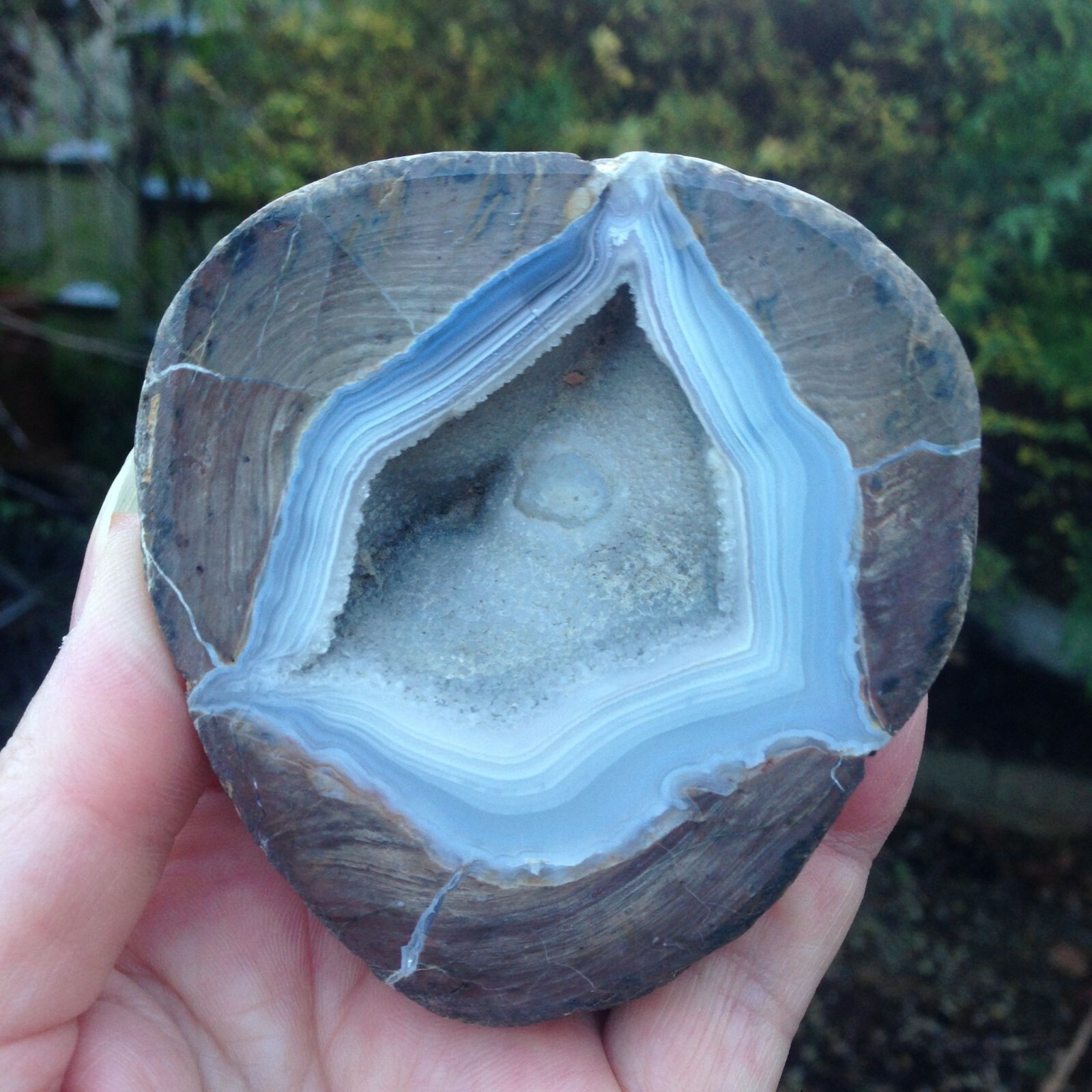 Large Crystal Geode Banded Agate Drusy Cave Healing Negativity 298g 8×7.6×3.6cm