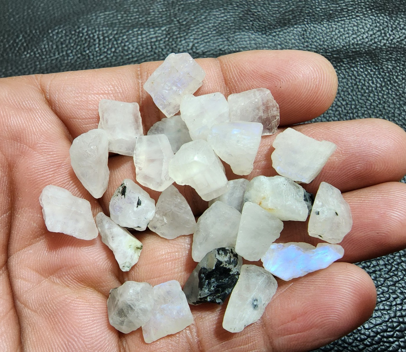 Raw White Rainbow Moonstone Rough 25 Pcs 11-15mm Natural Healing Crystals