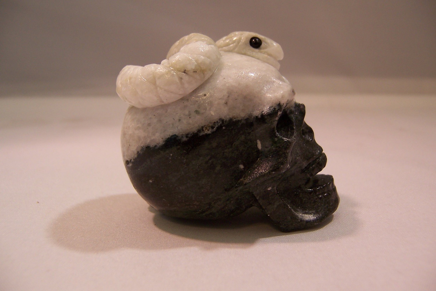 DUSHAN JADE HAND CARVED SKULL & SNAKE NATURAL CRYSTAL 164g 5.8oz 2.25in 5.7cm