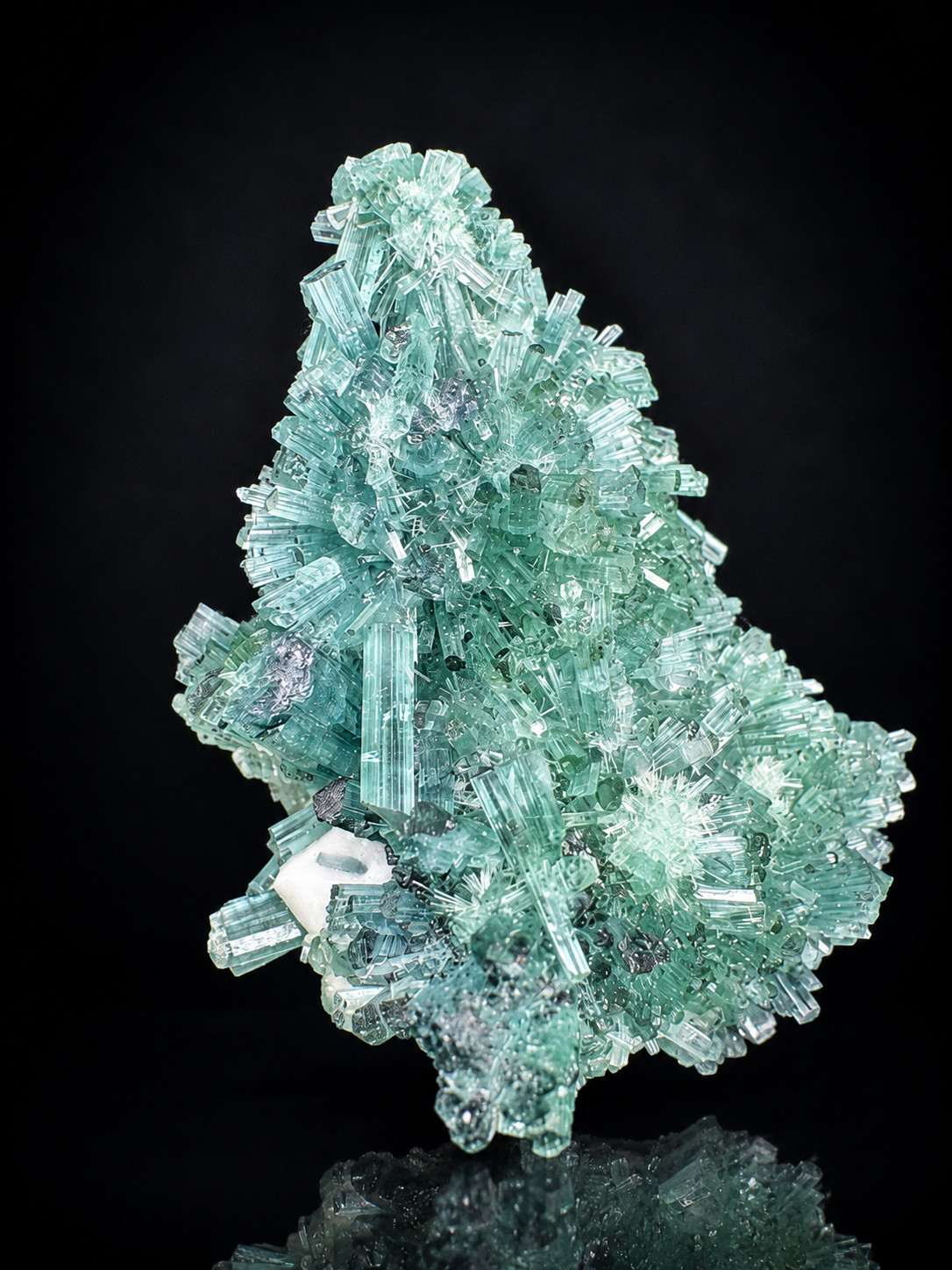 Mesmerising TOURMALINE Blue Green Crystals Cluster Spray Type With QUARTZ